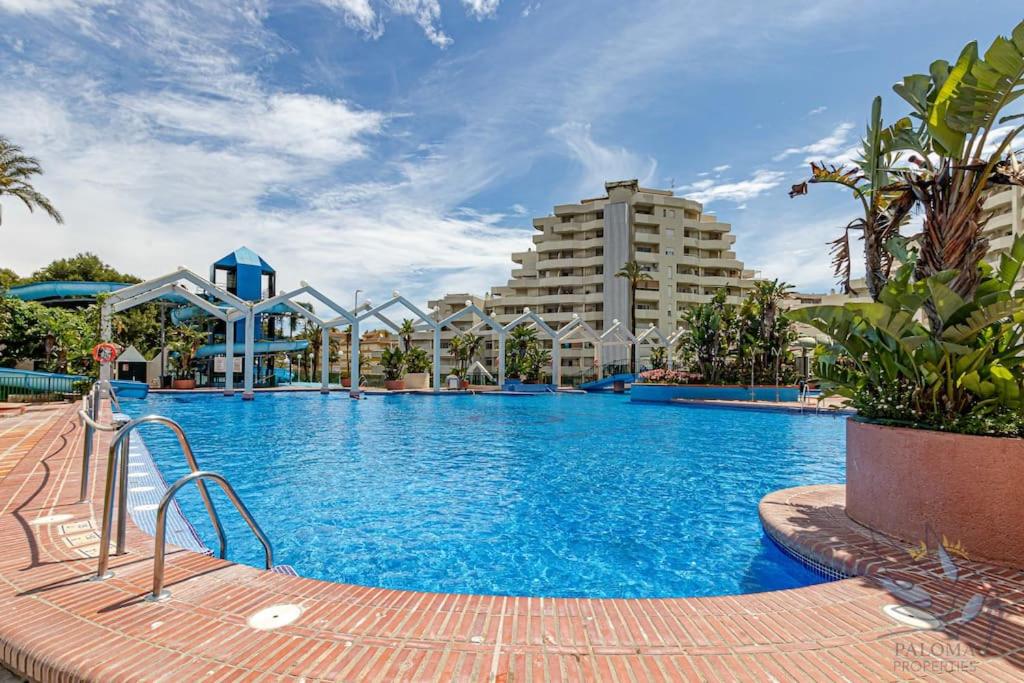 Benal Beach apartment with sunny terrace and water park