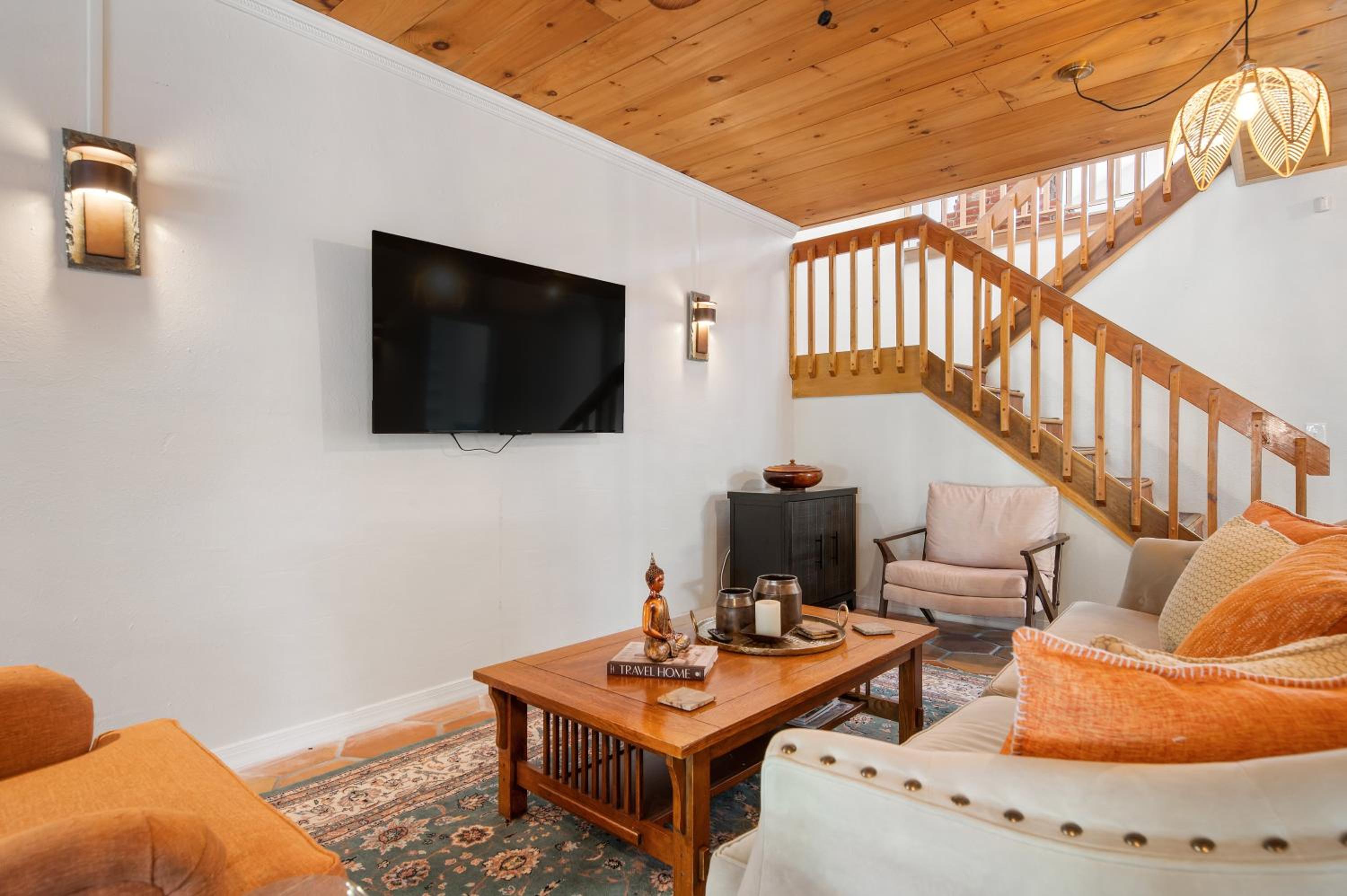 Villa Bella! Amazing pool home with cabana just minutes from downtown! view 5