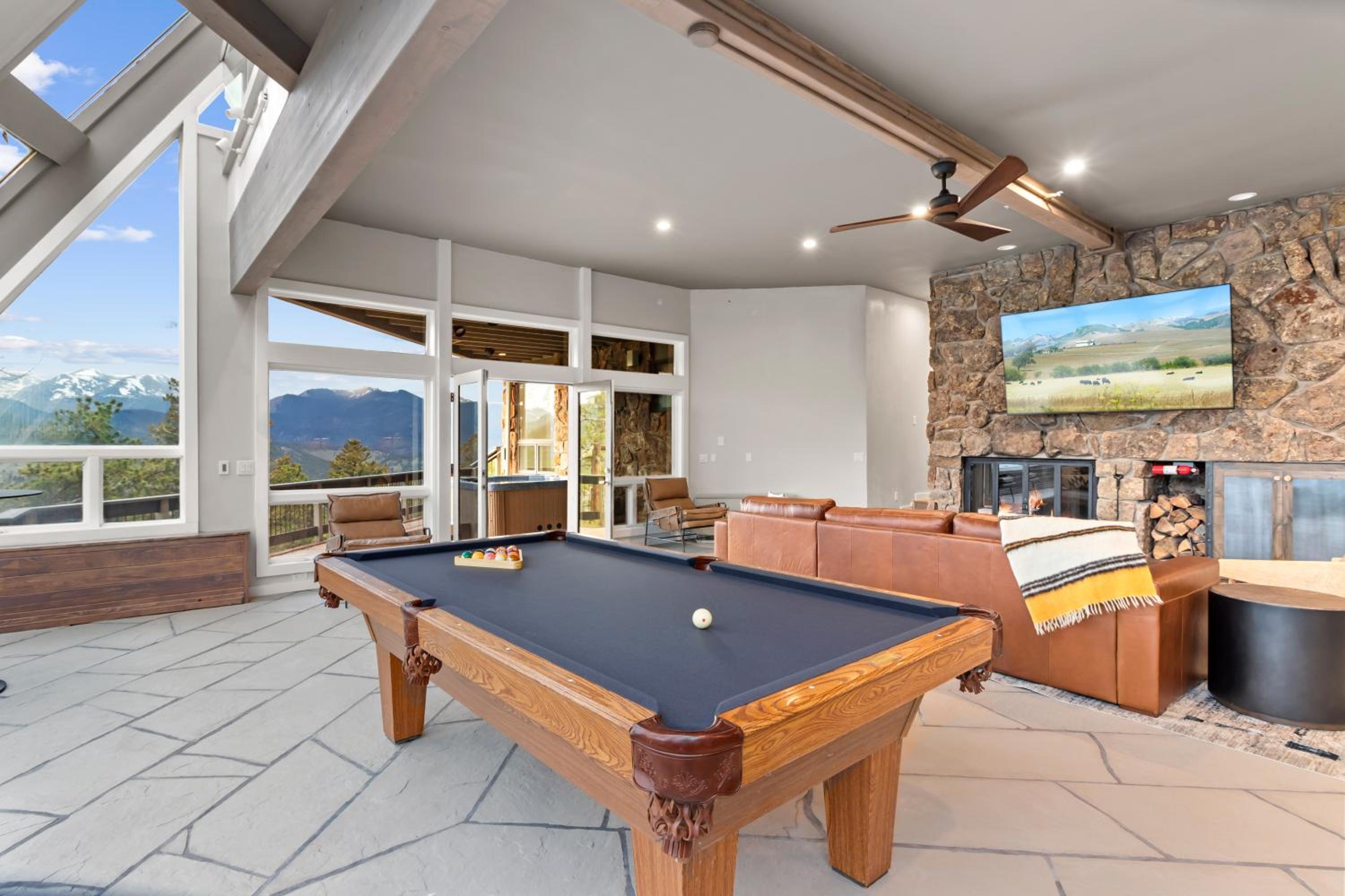 Breathtaking Luxury Mountain Retreat - Estes Park's Best Views - Switzerland in Colorado - Property Image 33