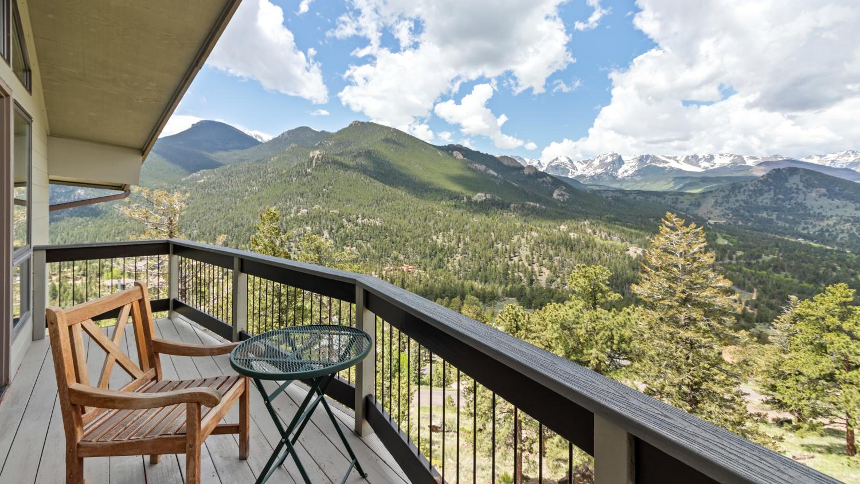 Breathtaking Luxury Mountain Retreat - Estes Park's Best Views - Switzerland in Colorado - Property Image 29
