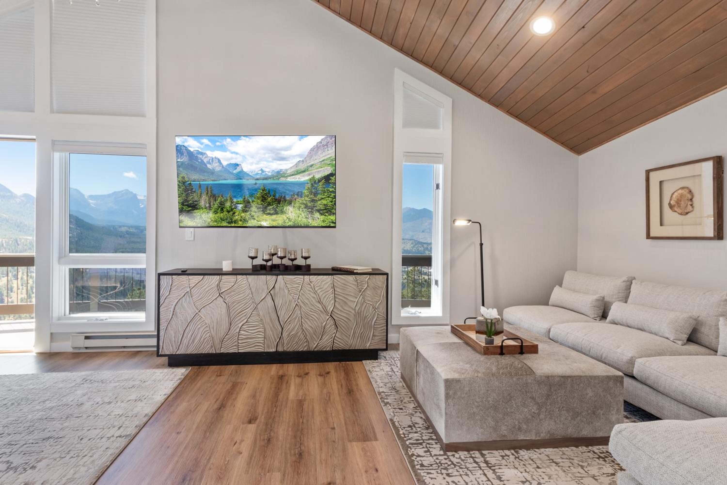 Breathtaking Luxury Mountain Retreat - Estes Park's Best Views - Switzerland in Colorado - Property Image 42