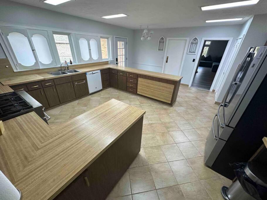 Ultimate Luxury Villa - Pool, Sauna, Hot Tub & More