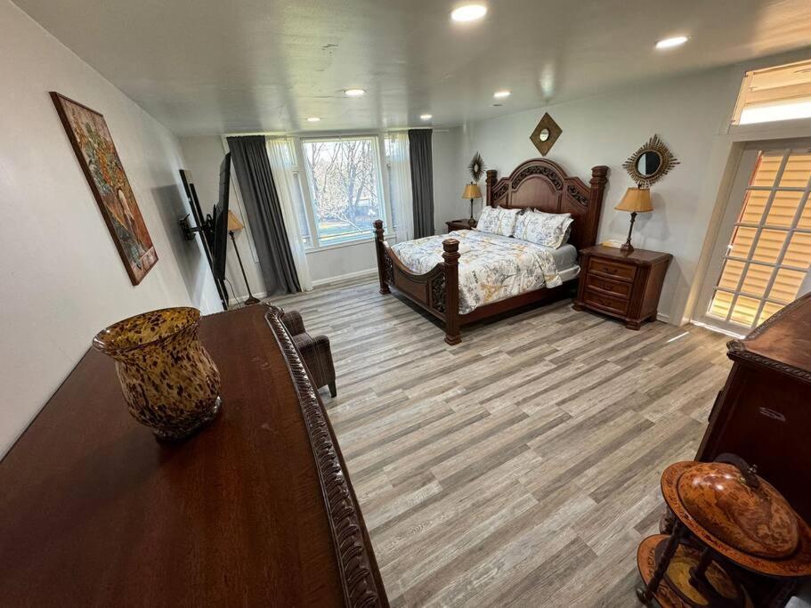 Ultimate Luxury Villa - Pool, Sauna, Hot Tub & More