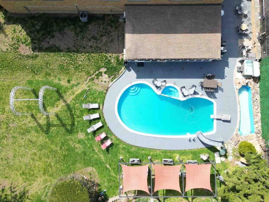 Ultimate Luxury Villa - Pool, Sauna, Hot Tub & More