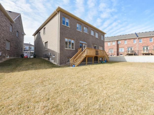 Stylish Home in Waterdown