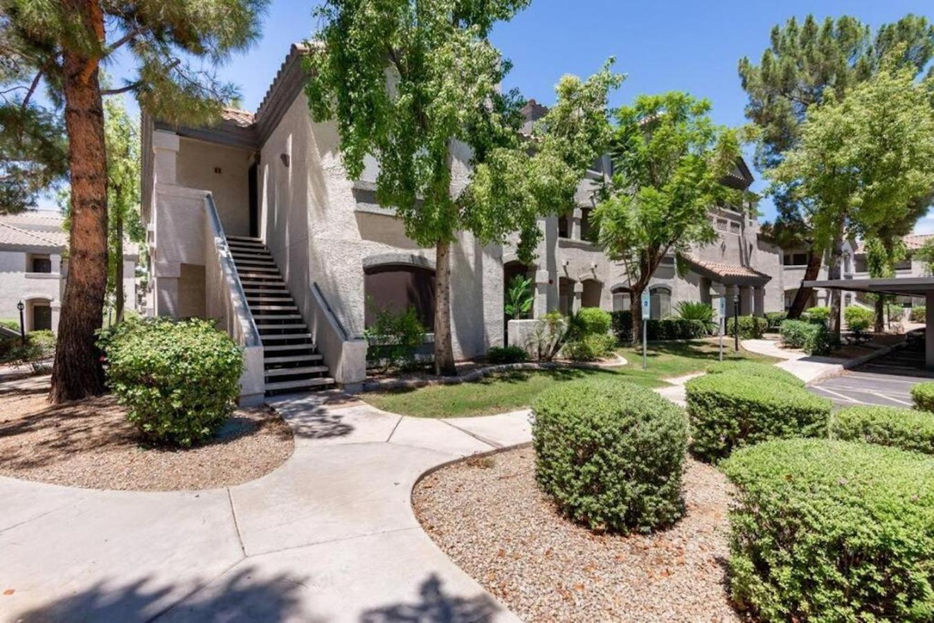 Luxe Scottsdale Condo - Ground Floor Unit! view 4