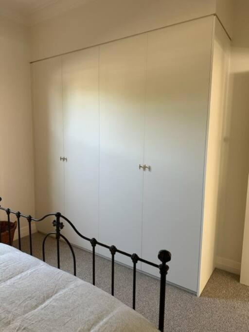 Charming central cottage in Wagga Wagga