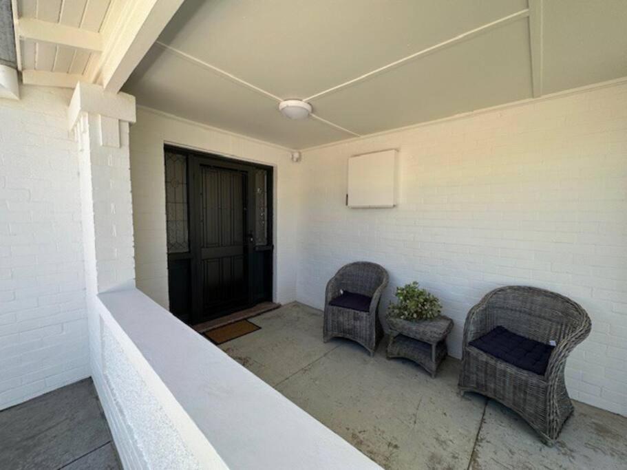 Charming central cottage in Wagga Wagga