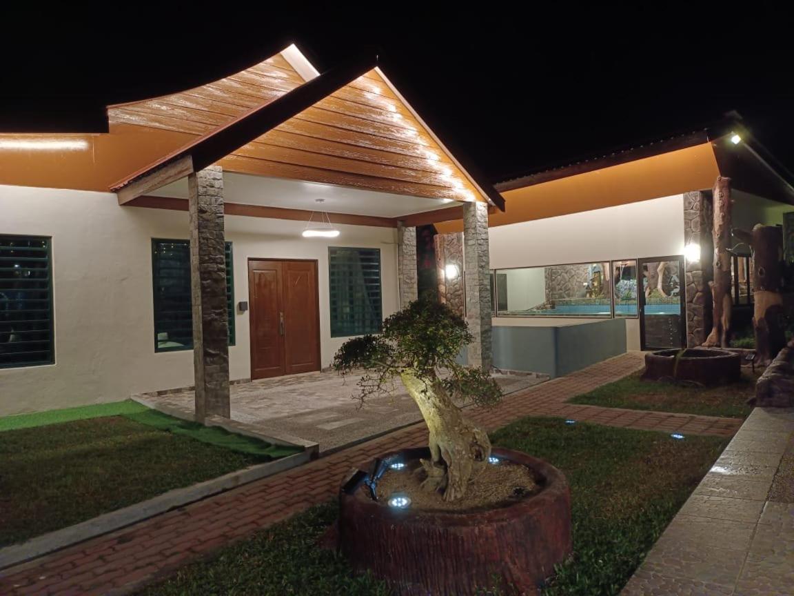 Lubuk Private Villa Langkawi with Jacuzzi Pool photo 1