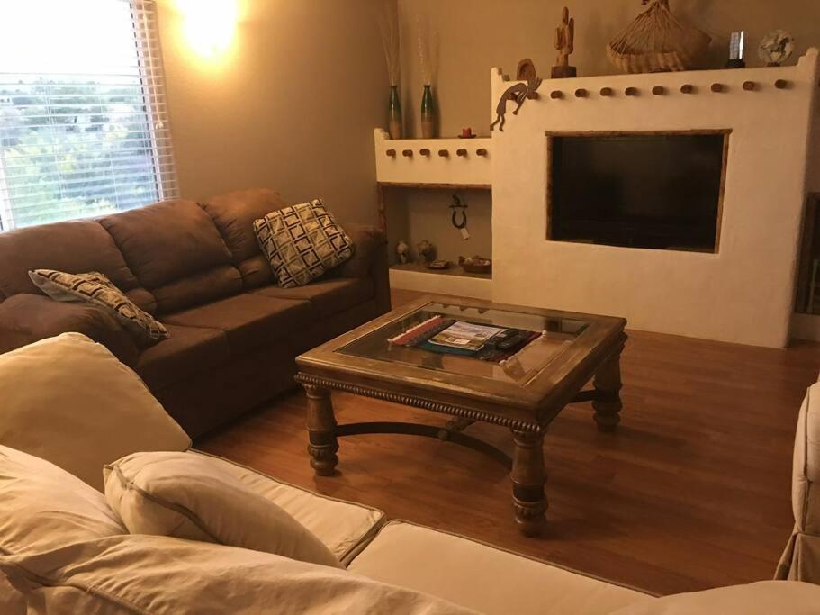 Lovely 2 bedrooms Condo Pool view 2