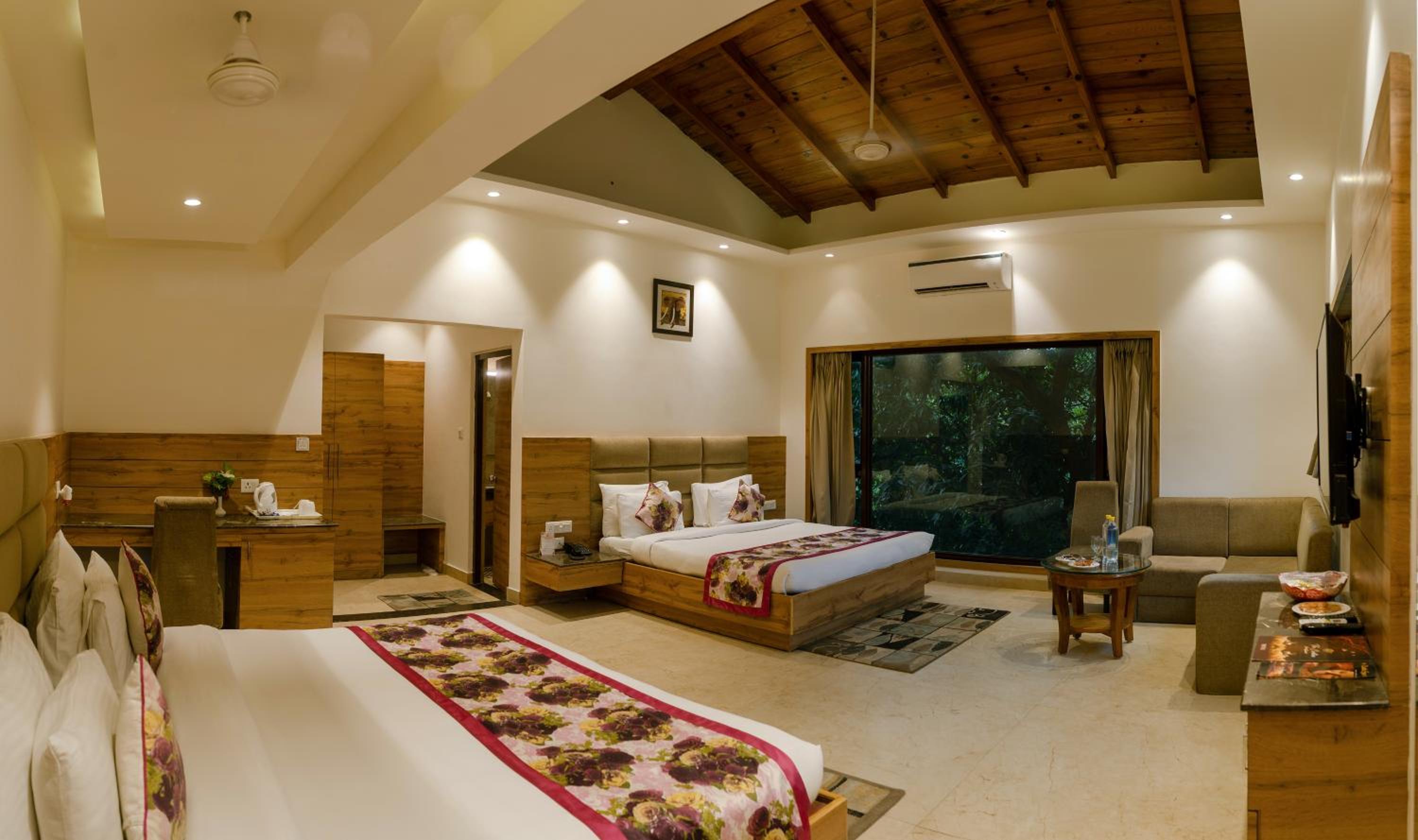 Wood castle Spa & Resort