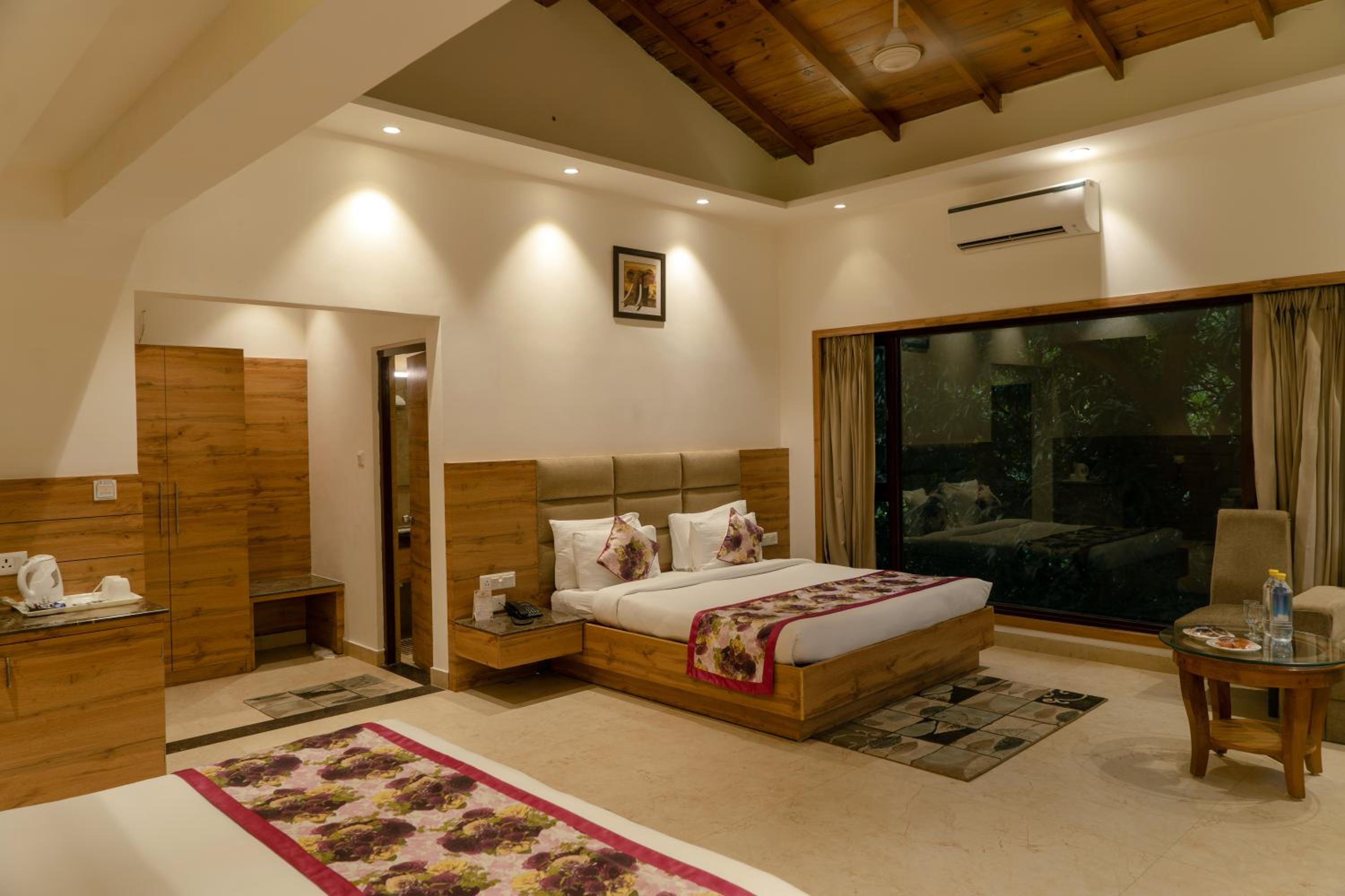 Wood castle Spa & Resort