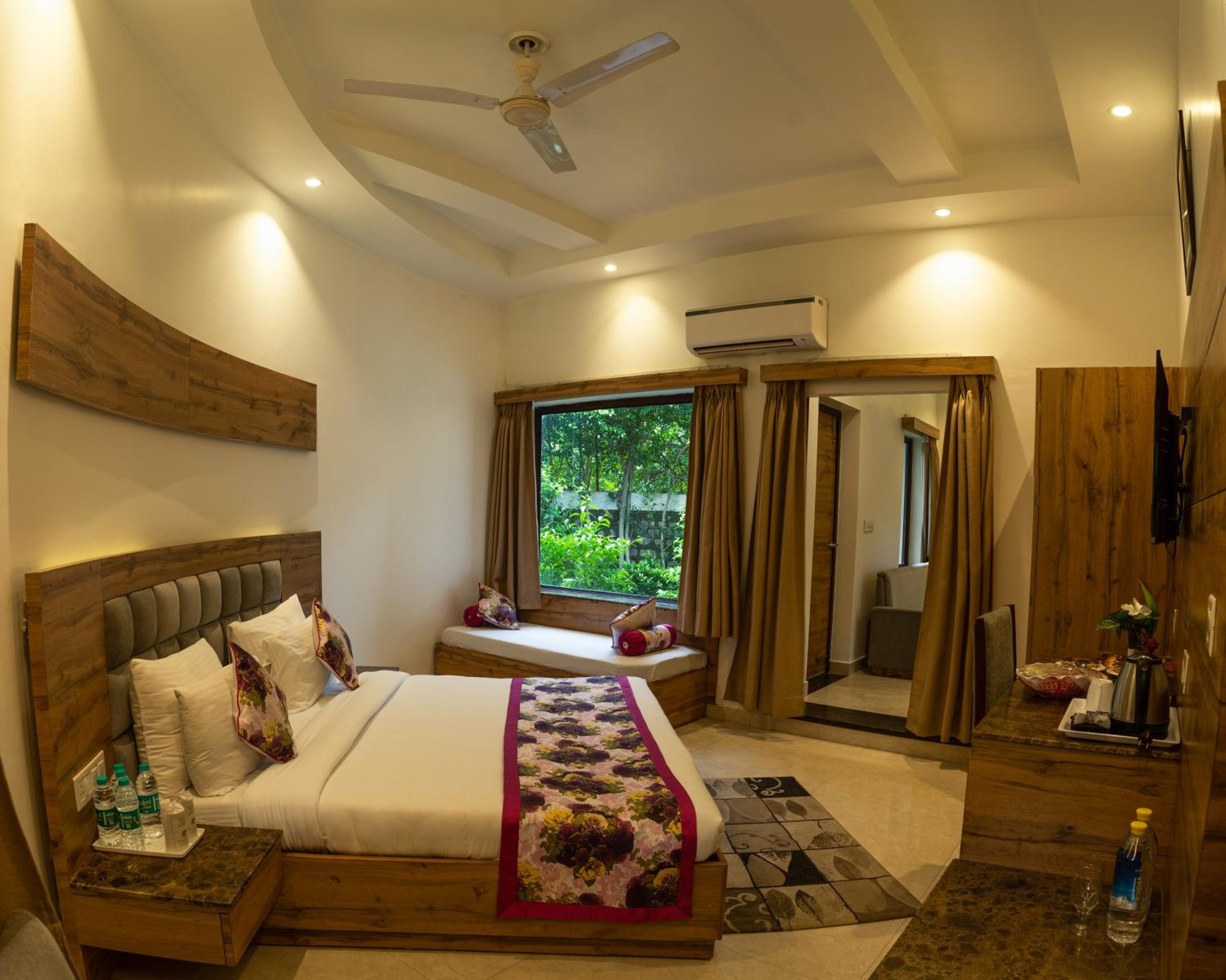 Wood castle Spa & Resort