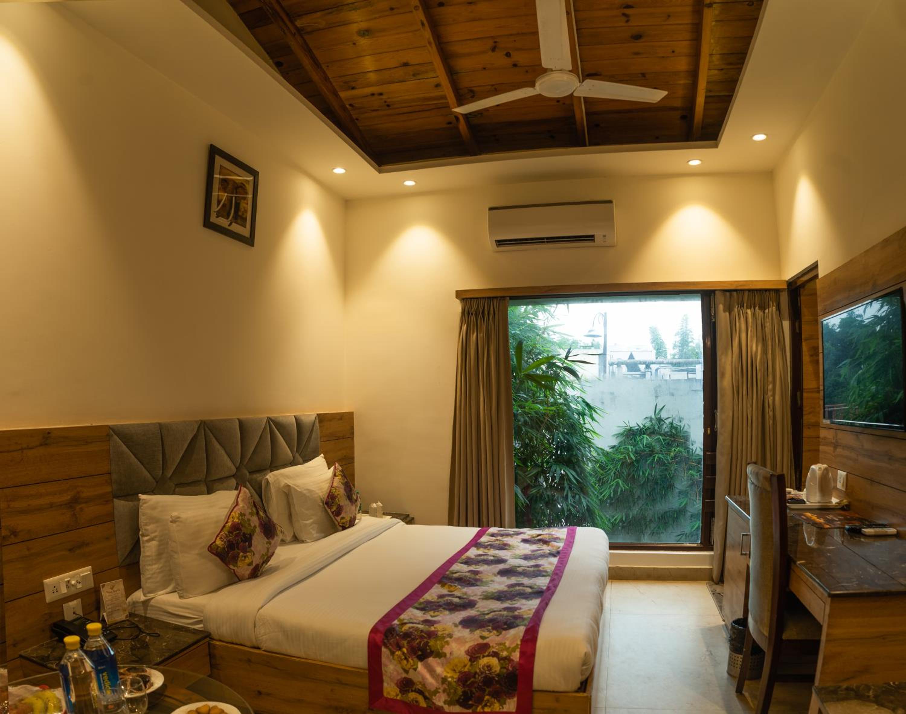 Wood castle Spa & Resort