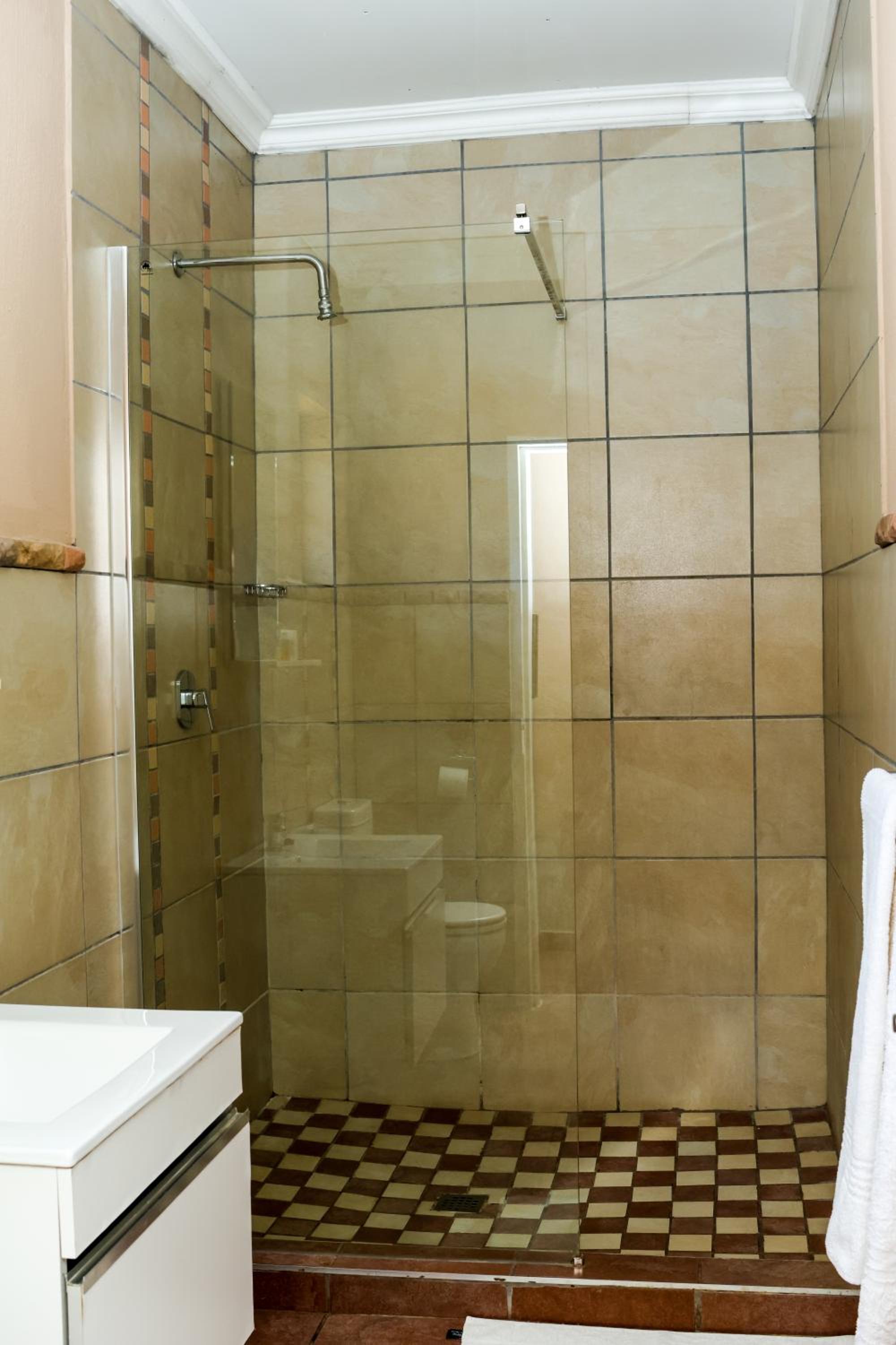 Thaba Legae Guest Lodge