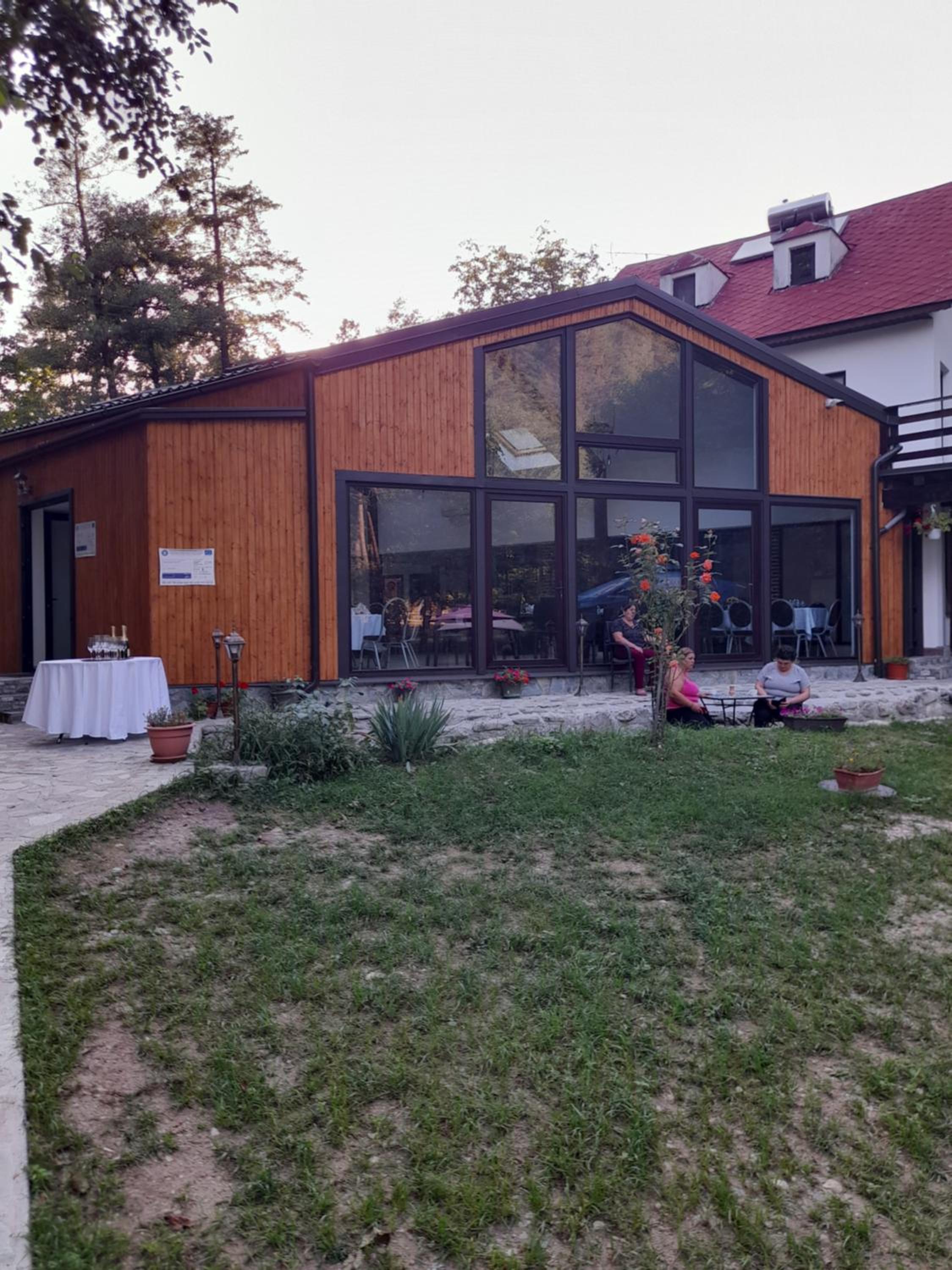Photo 46