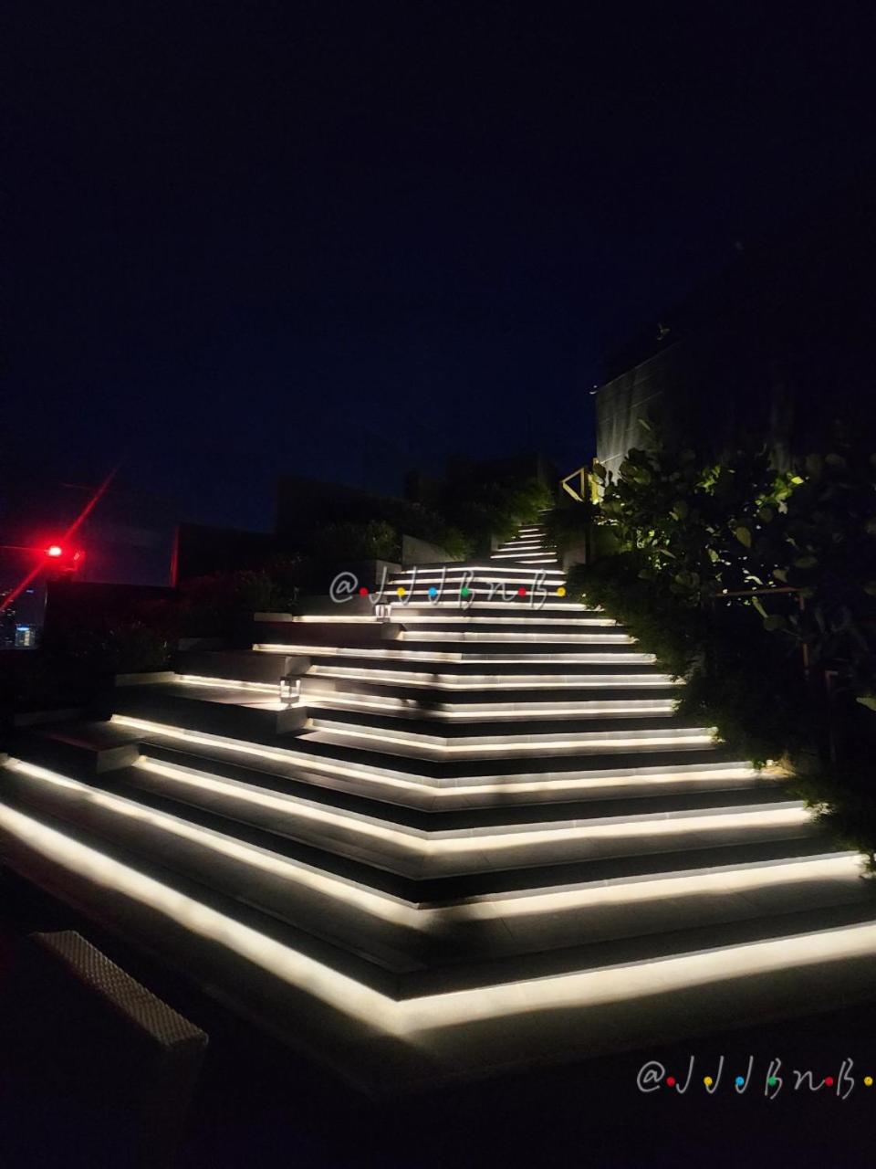 Edge Central Pattaya by JJJ