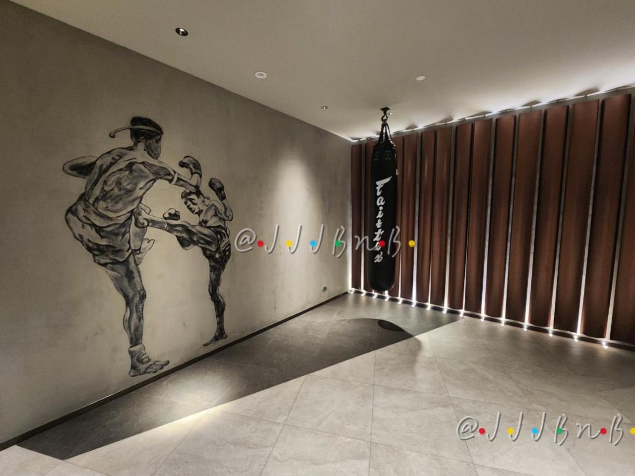 Edge Central Pattaya by JJJ