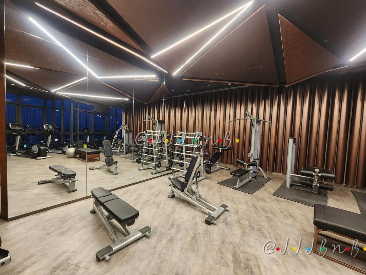 Edge Central Pattaya by JJJ