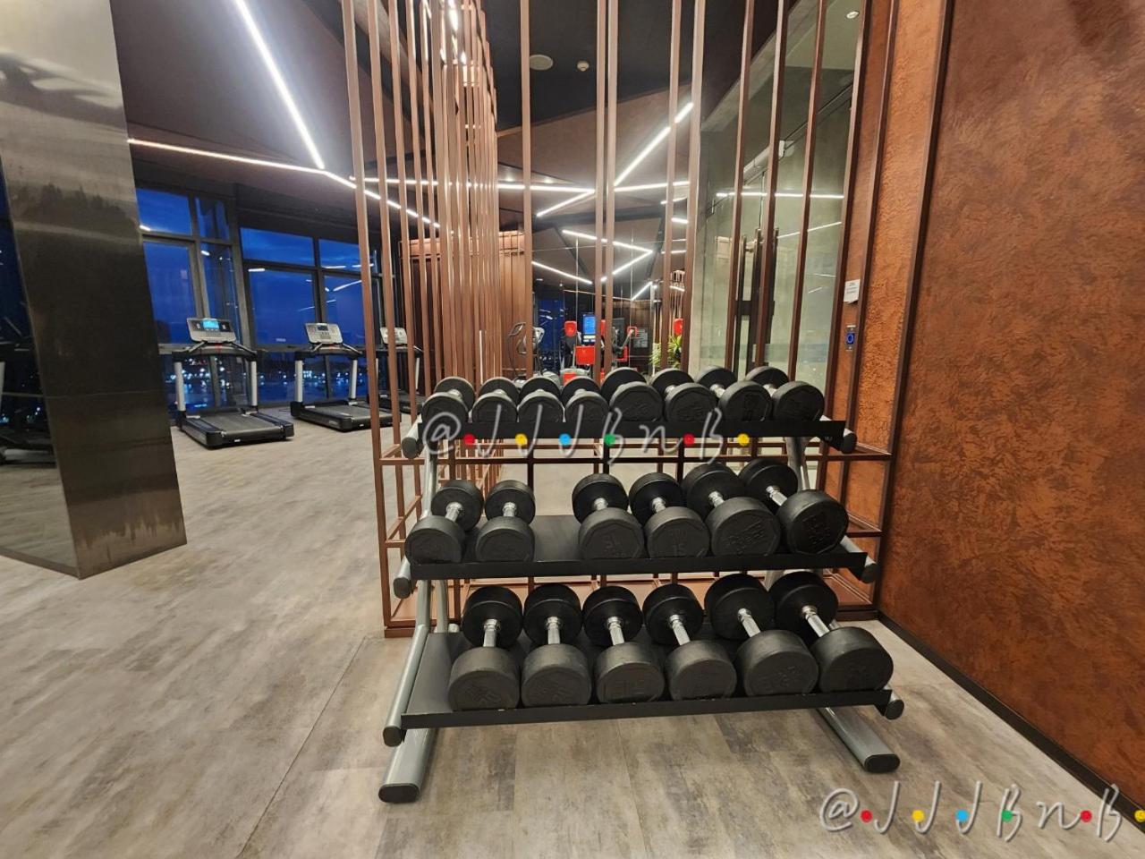 Edge Central Pattaya by JJJ