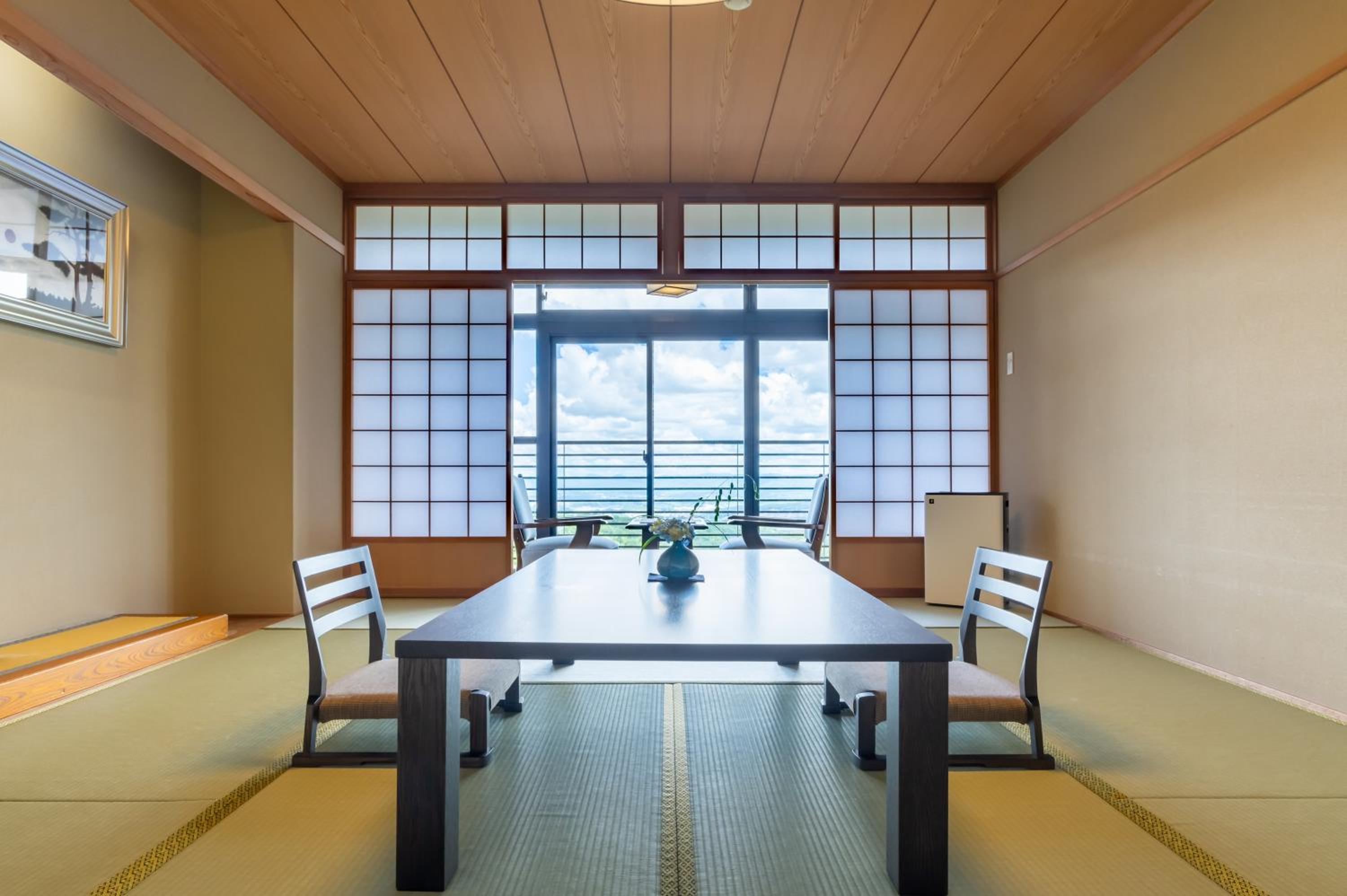 Motoyu Kosenkaku