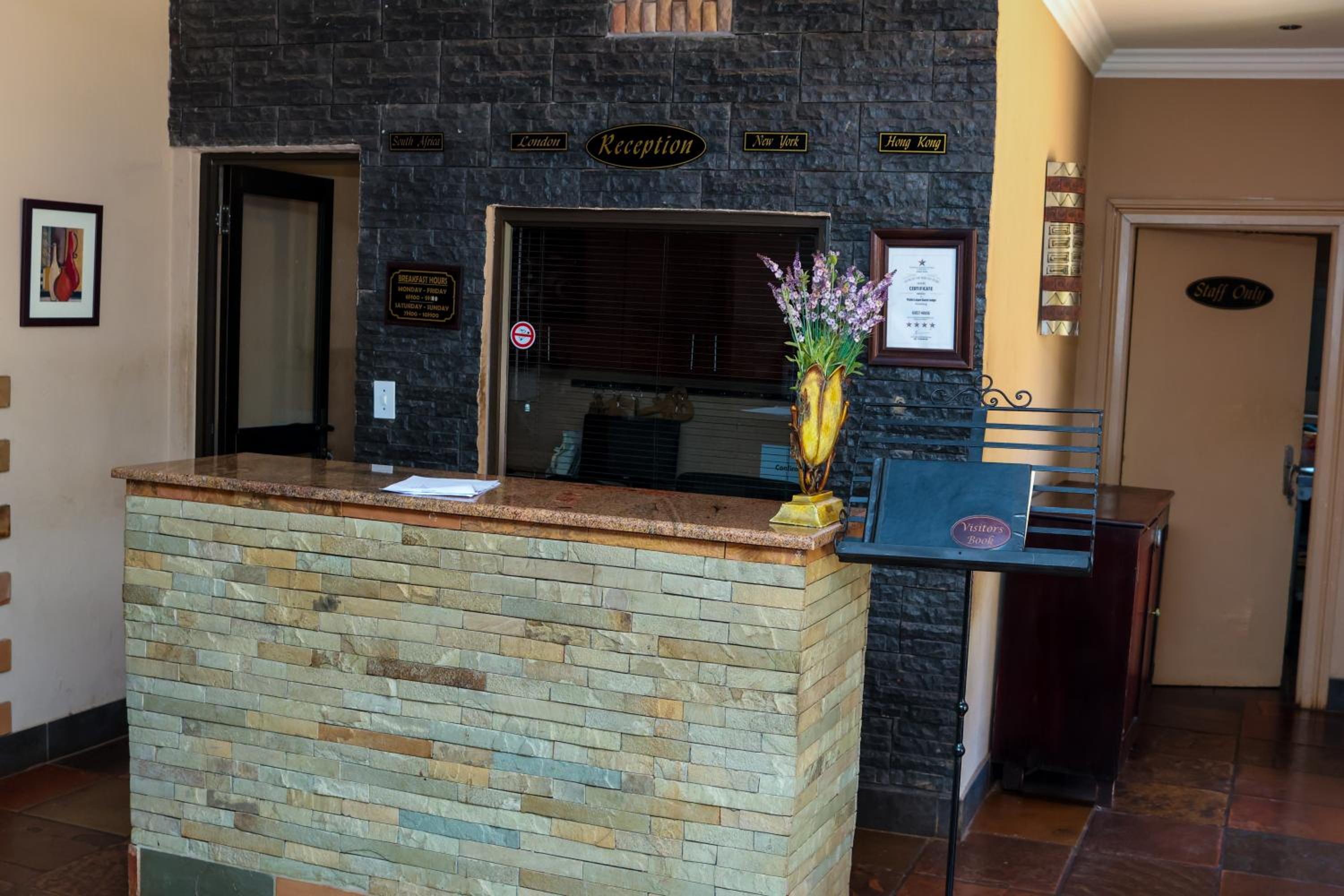 Thaba Legae Guest Lodge
