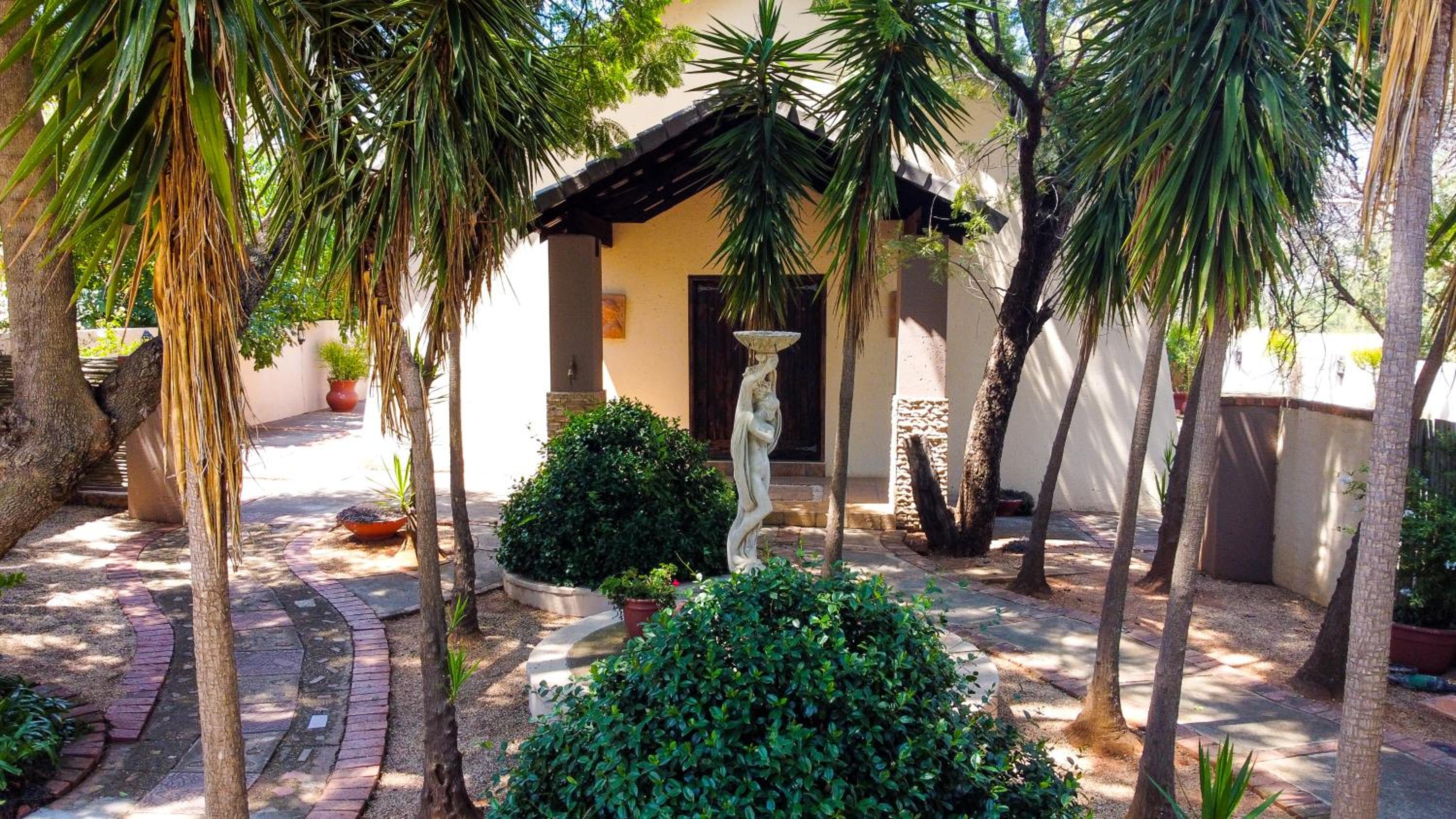 Thaba Legae Guest Lodge