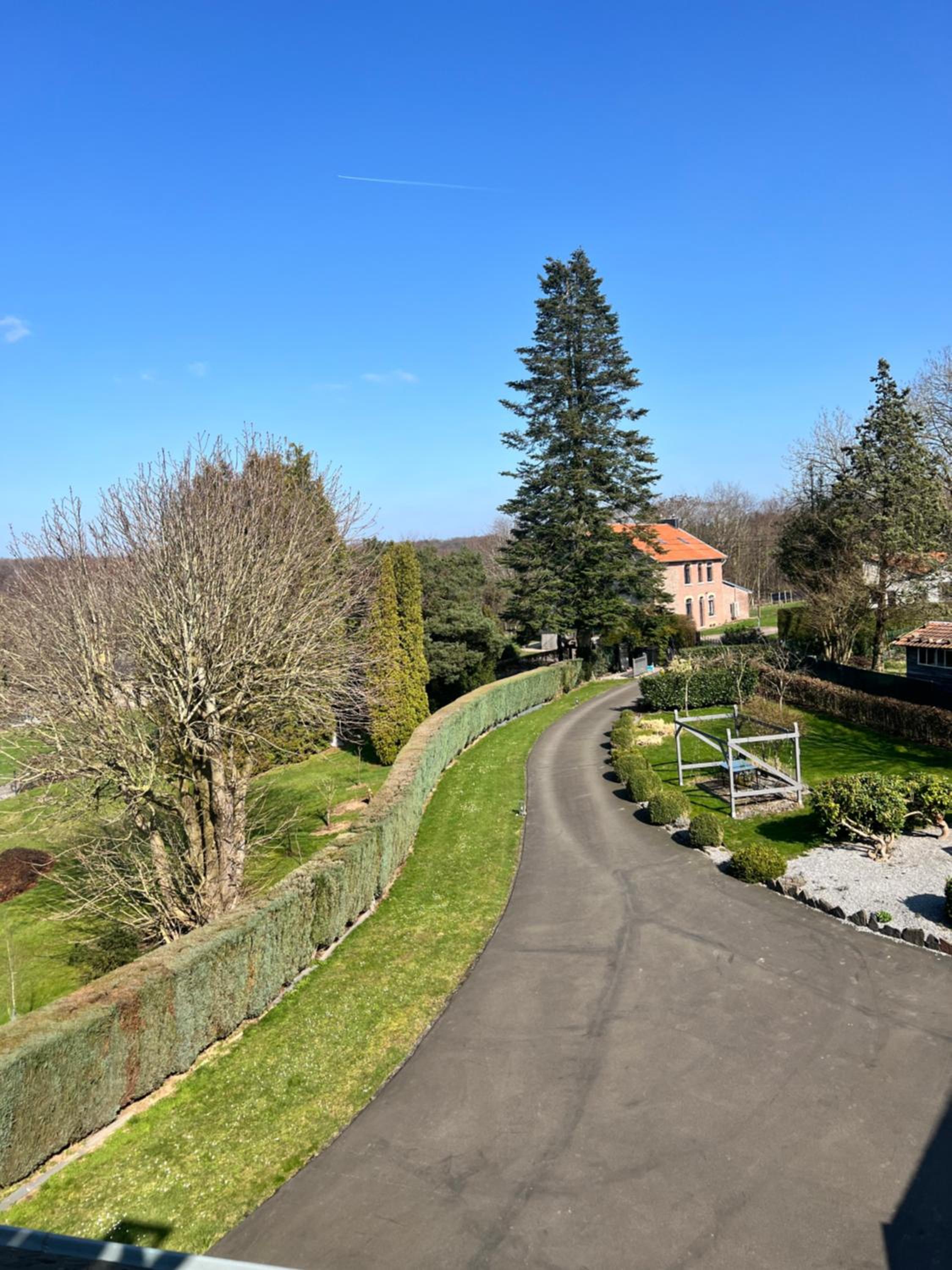 Oneux Village