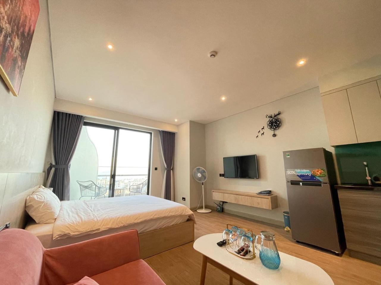 Comzy Homestay Ha Long view 5