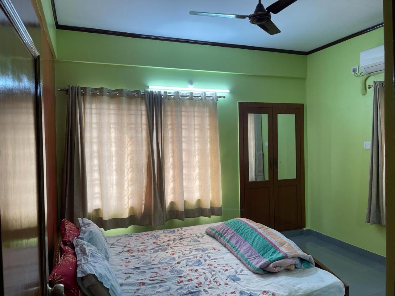 South-East-West Facing 3 BHK Lakeview Flat Howrah West Bengal view 3
