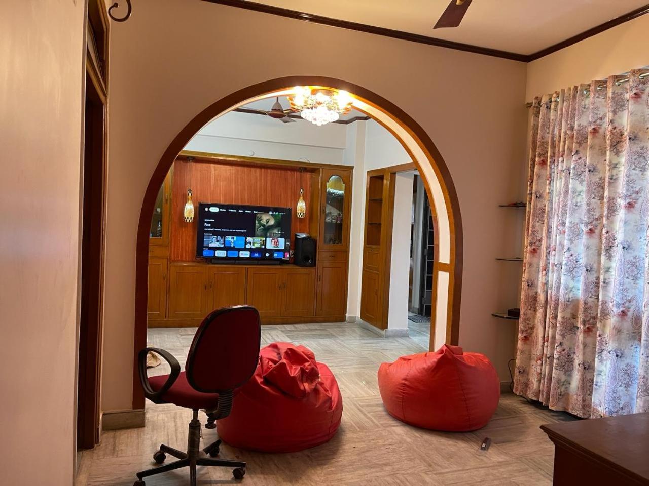 South-East-West Facing 3 BHK Lakeview Flat Howrah West Bengal view 5