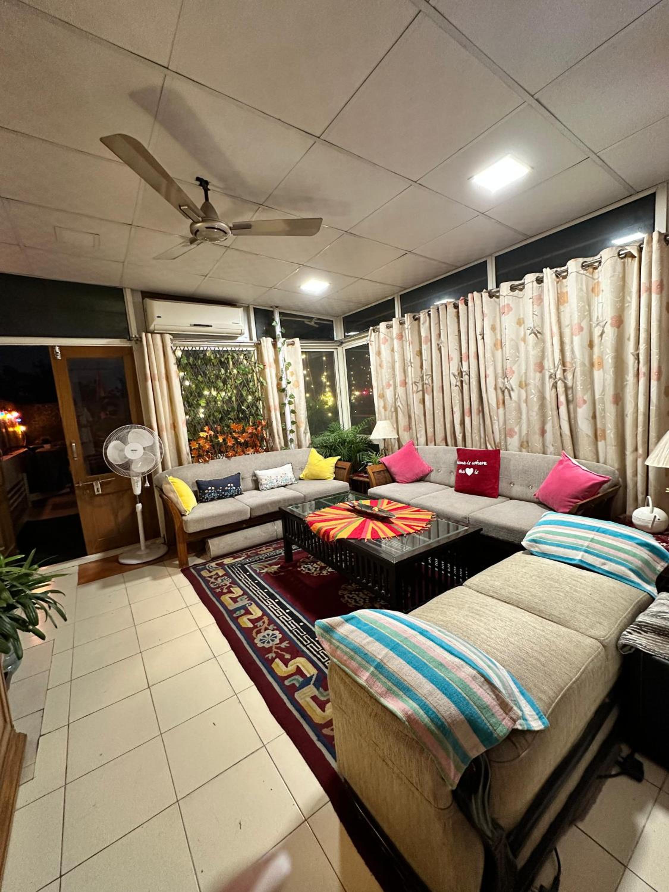 lounge