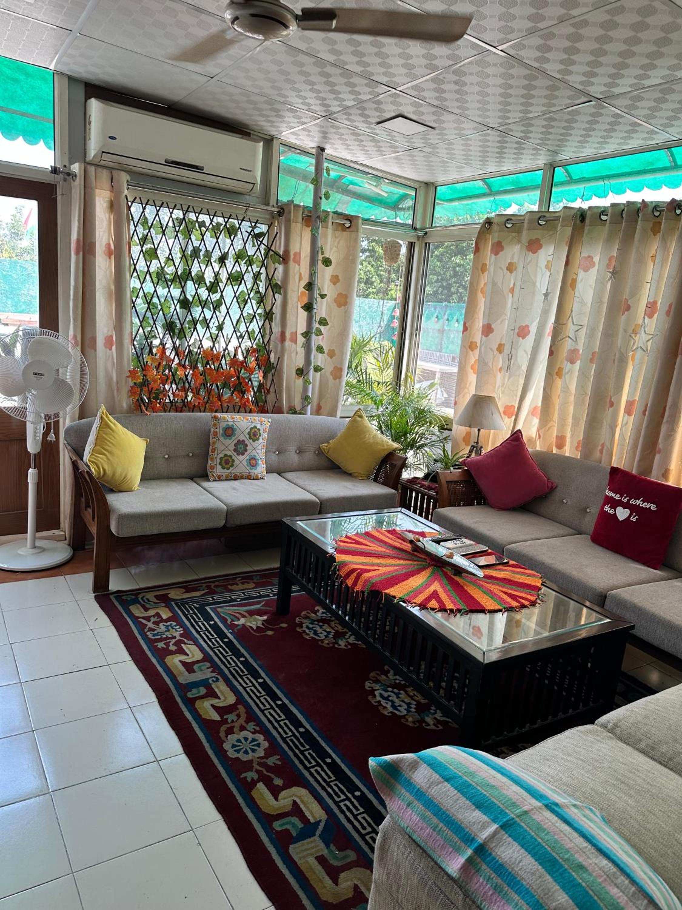 lounge
