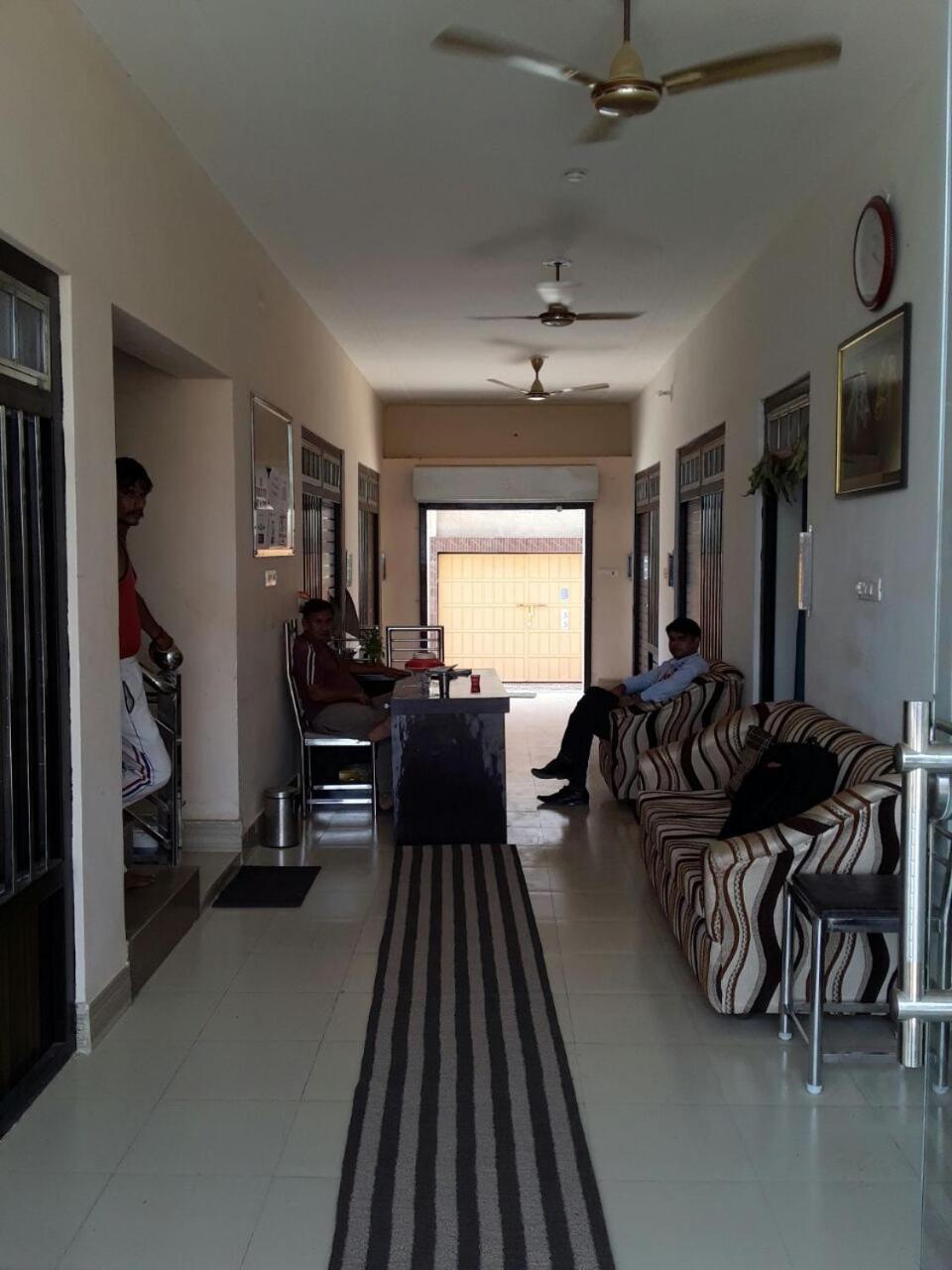 Hotel Atulyam Gorakhtilla Road Gogamedi