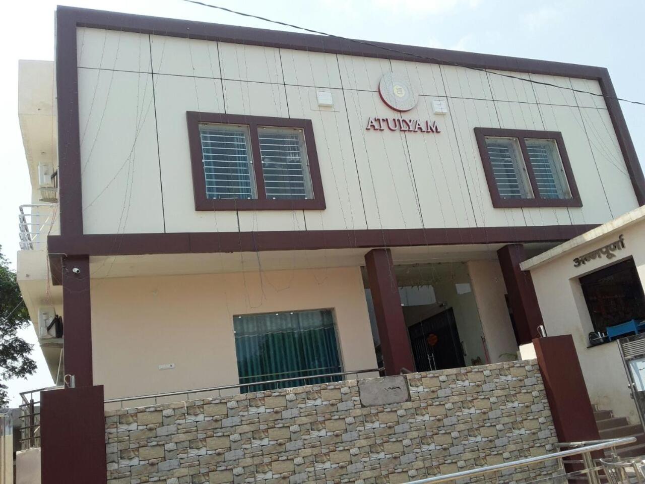Hotel Atulyam Gorakhtilla Road Gogamedi