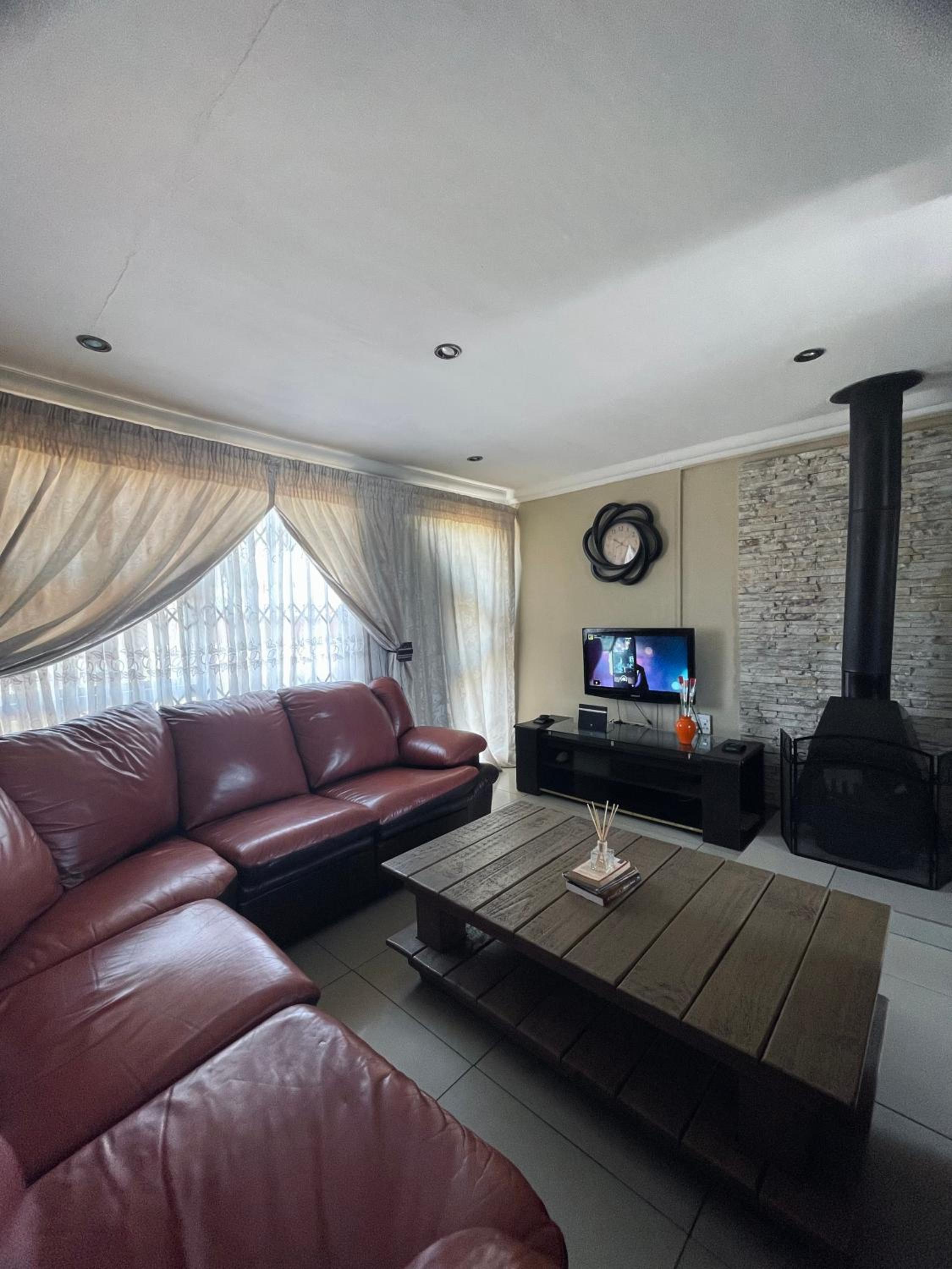 Kingsley Executive Villa view 4