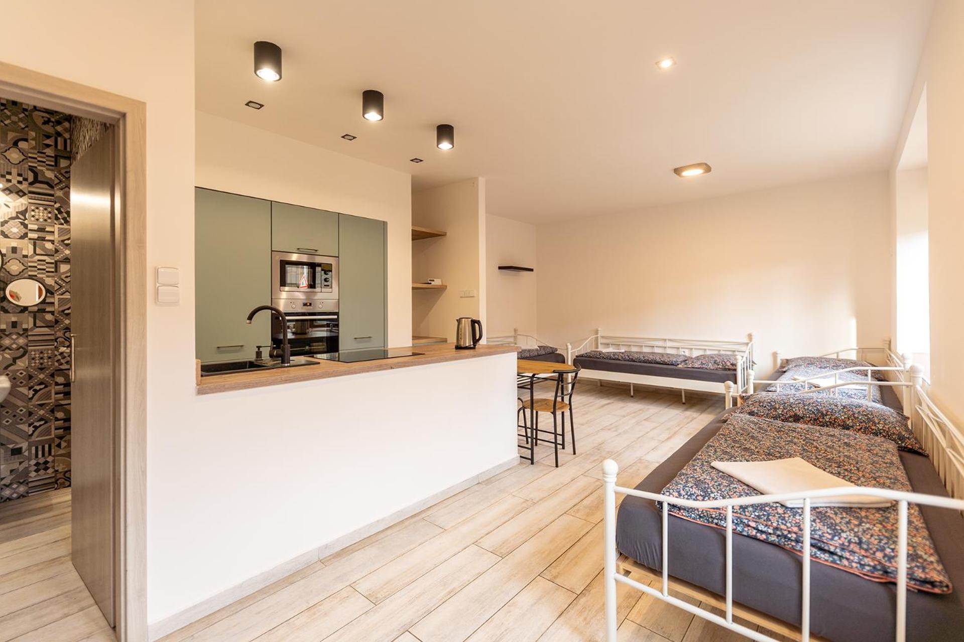 Apartmány Holiday view 3