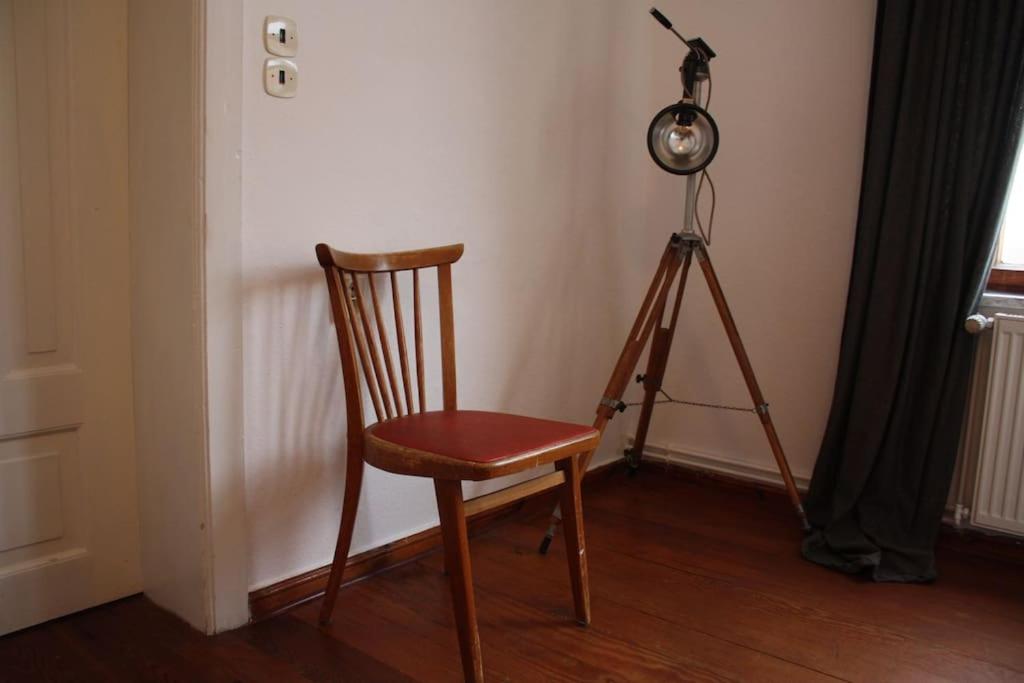 Ferienwohnung mit großem Garten und Blick zum See