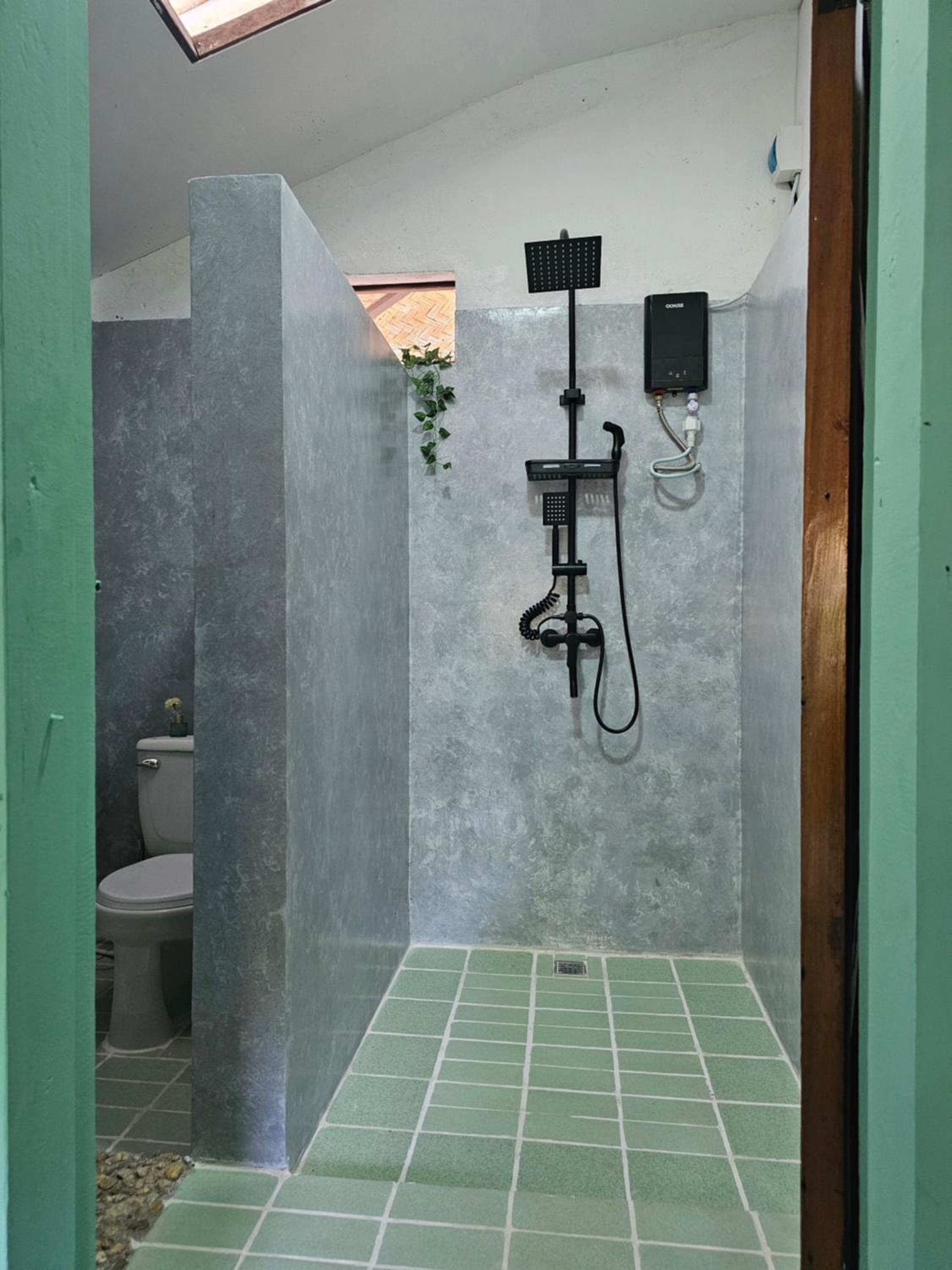 DK2 Resort - Remote Beach Hideaway - Fast WiFi - Private Tours by Arrangement - Plan Ahead view 5