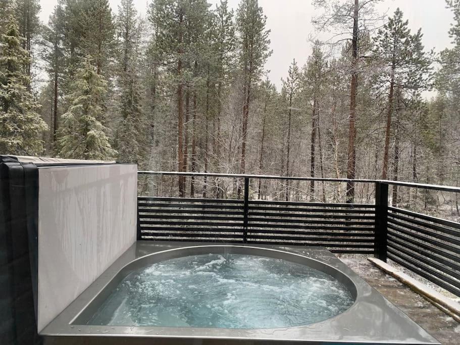 Villa Hellitä - big, private and great location view 4