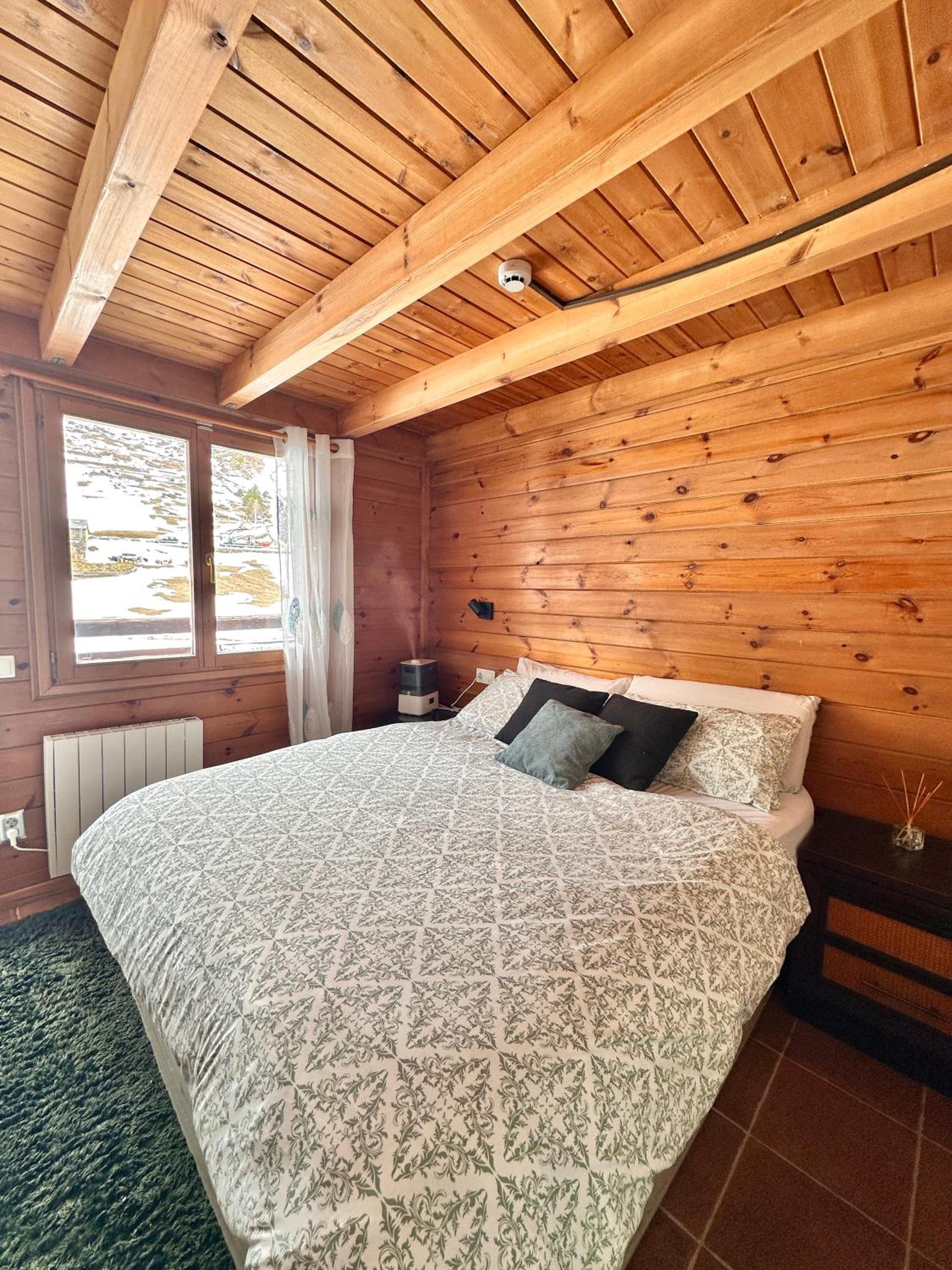 Exclusiva Cabaña en Incles - Vistas al Valle & Pistas de Ski Grandvalira - Free Parking