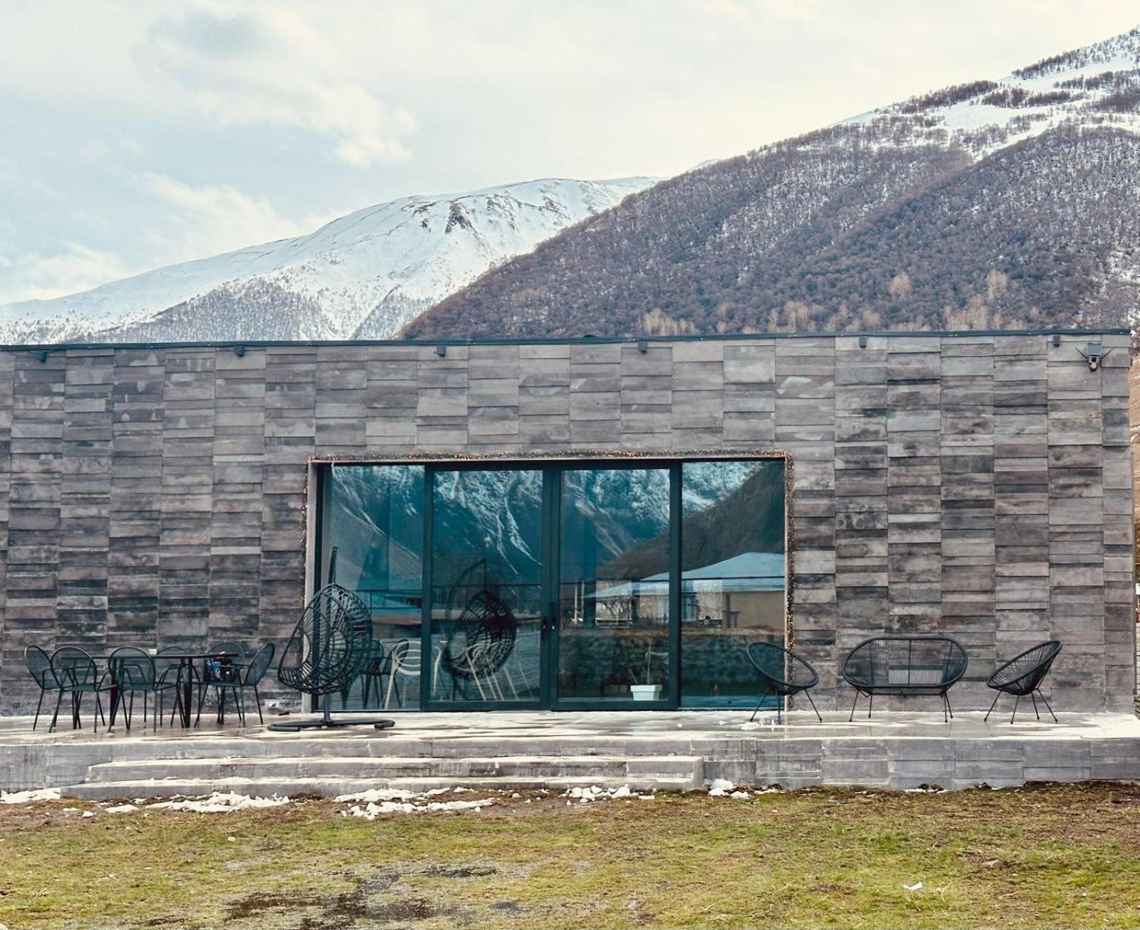 Alpine Escape Kazbegi