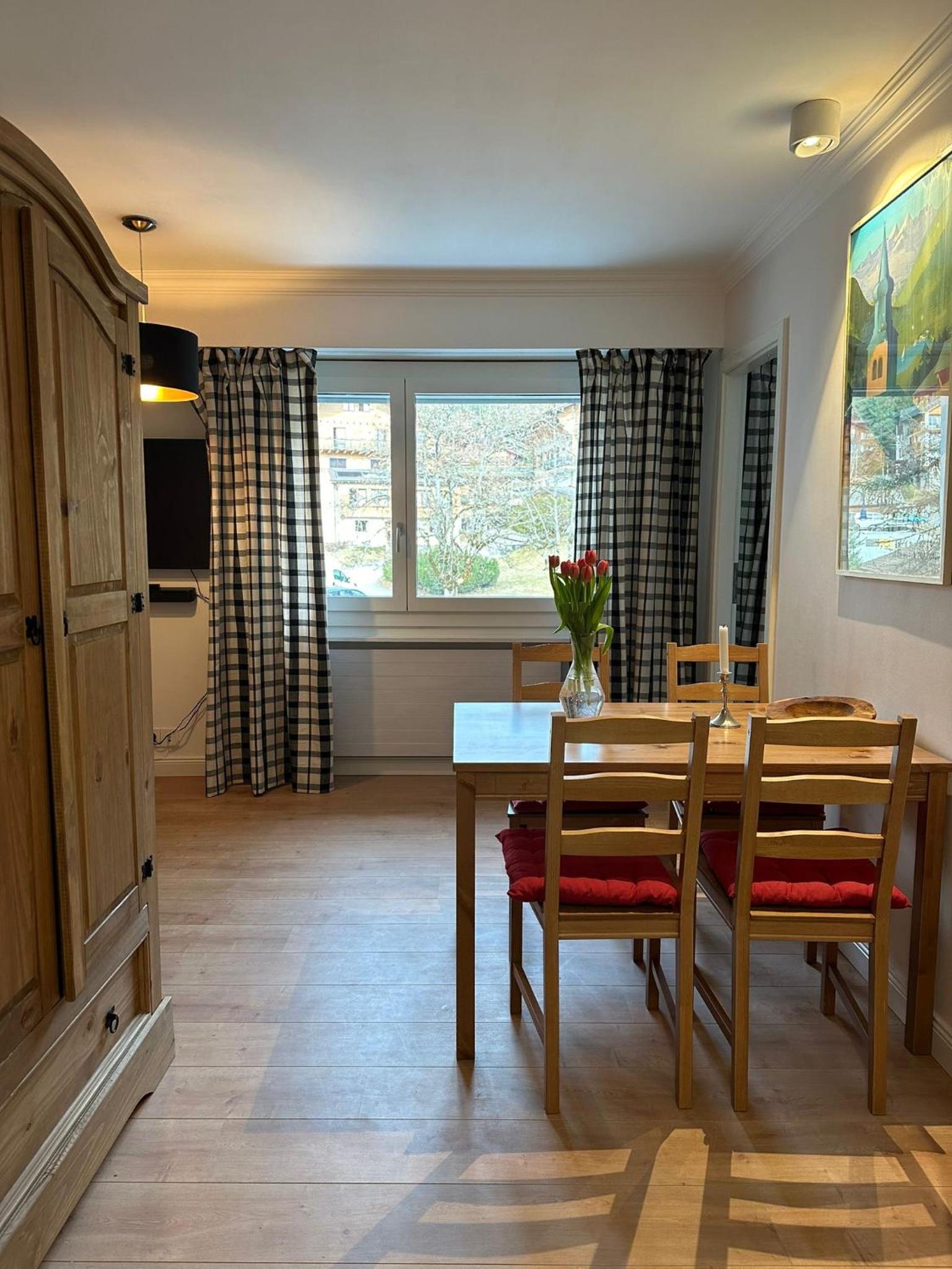 Central flat in Villars sur Ollon, Gamat, for 4 with two double beds