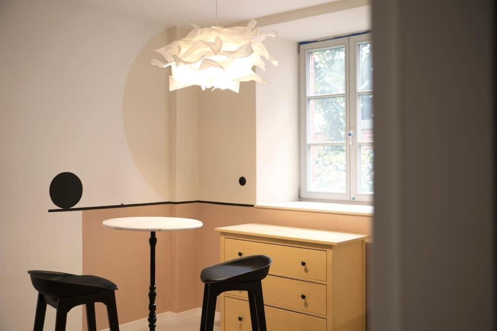 Energetic Apartment in City Center!