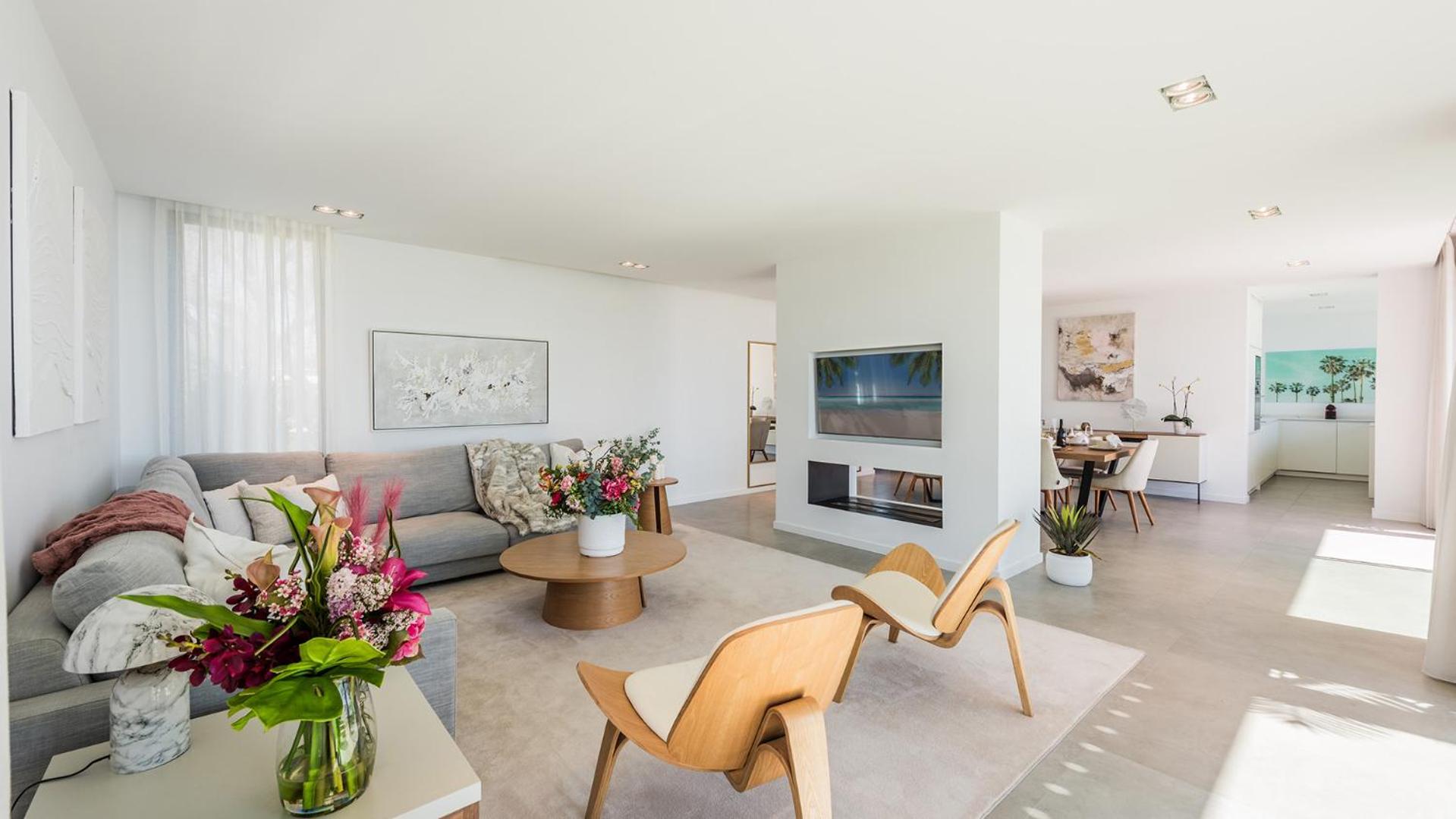 VACATION MARBELLA I Villa Imare Waterfront, Beachfront Villa, Rooftop Jacuzzi, Indoor Spa