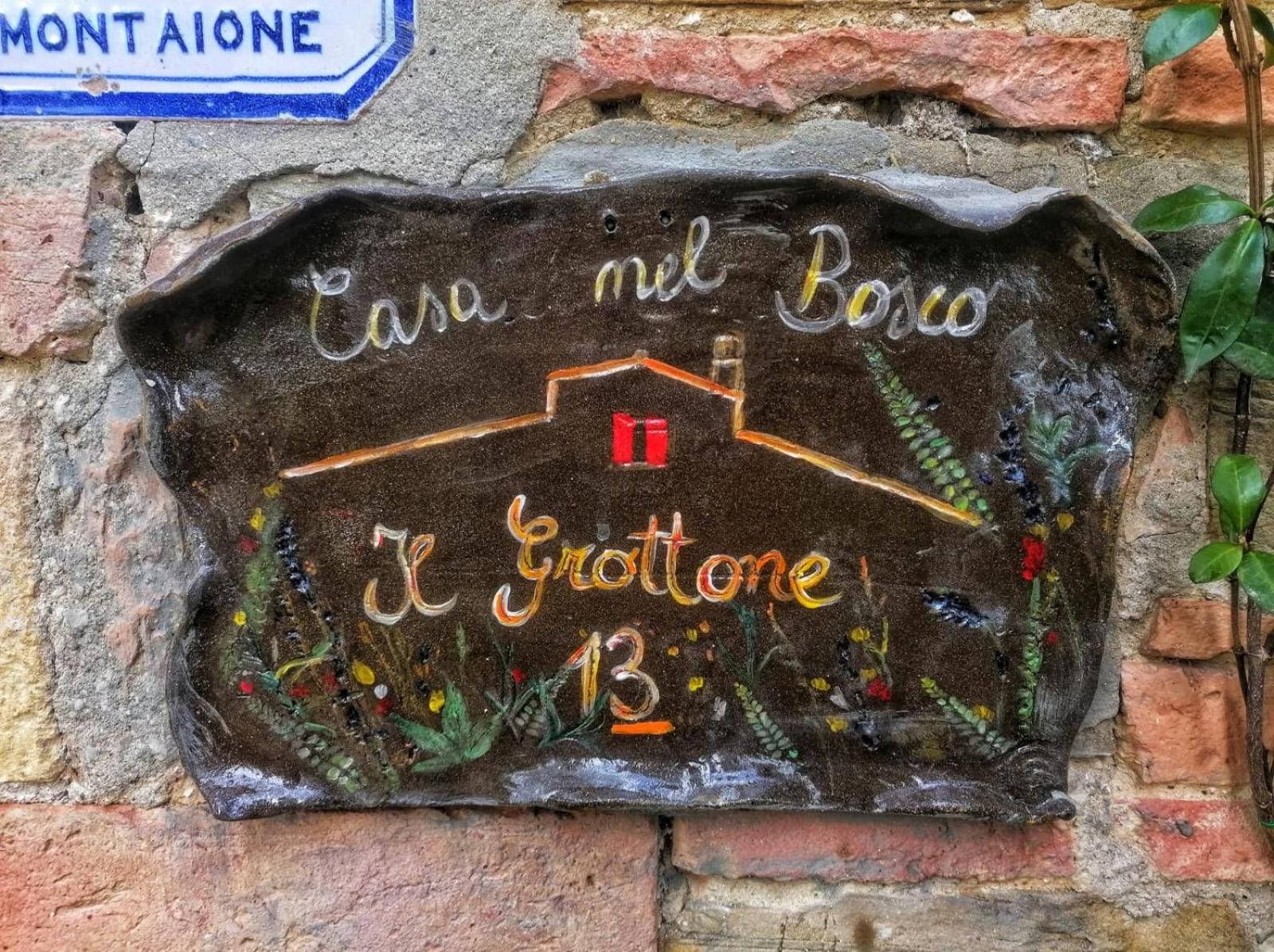 Casa nel bosco il Grottone