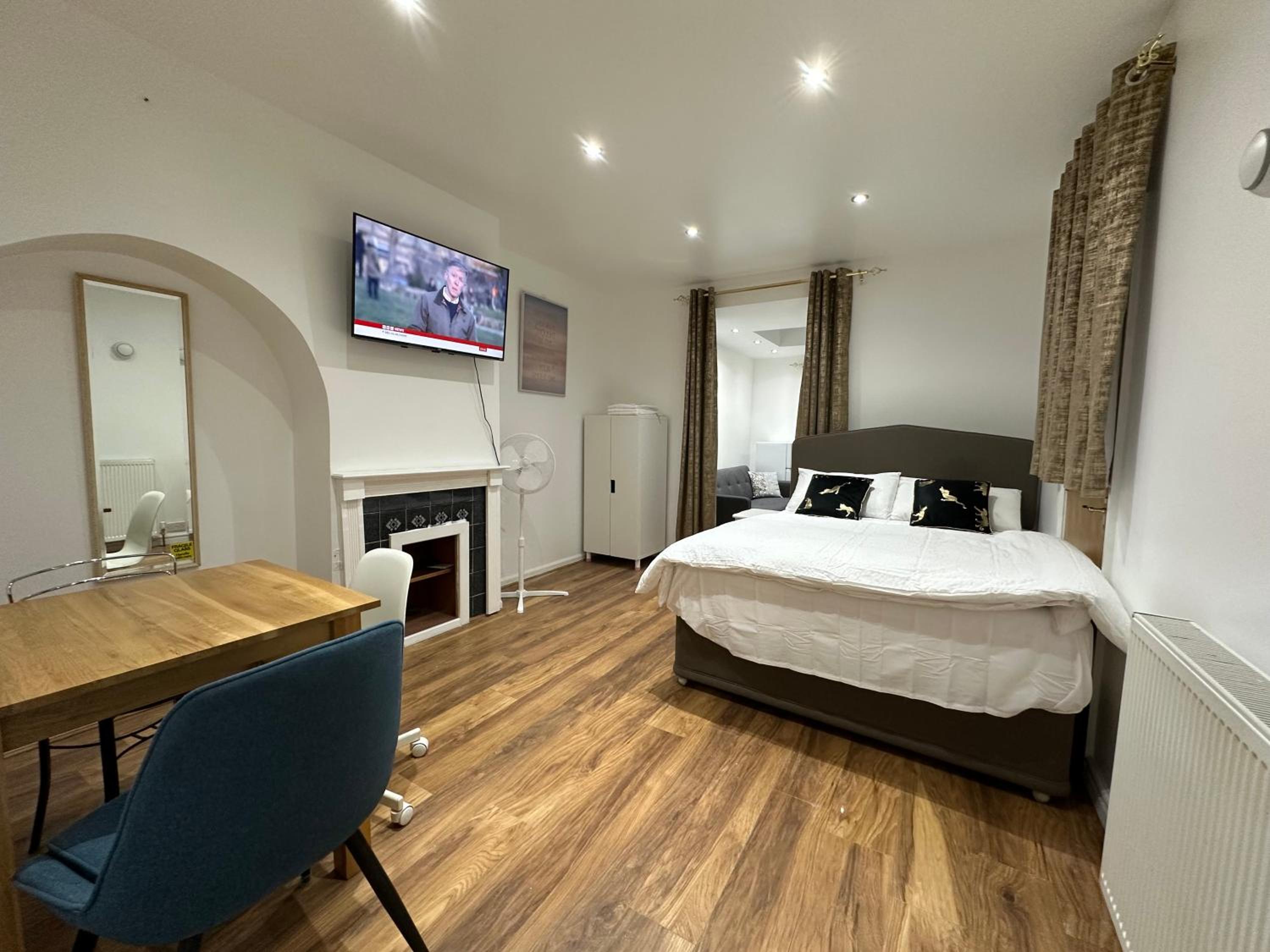 hotel room