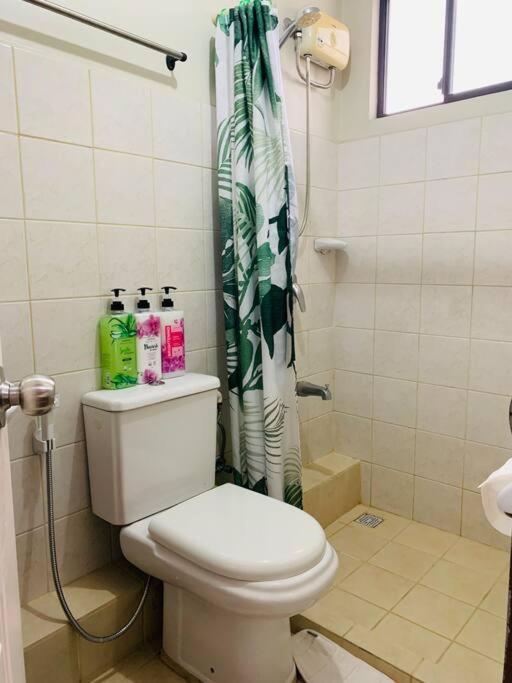 *Accessible 2BR condo close to SM Marikina/LRT 2* view 4