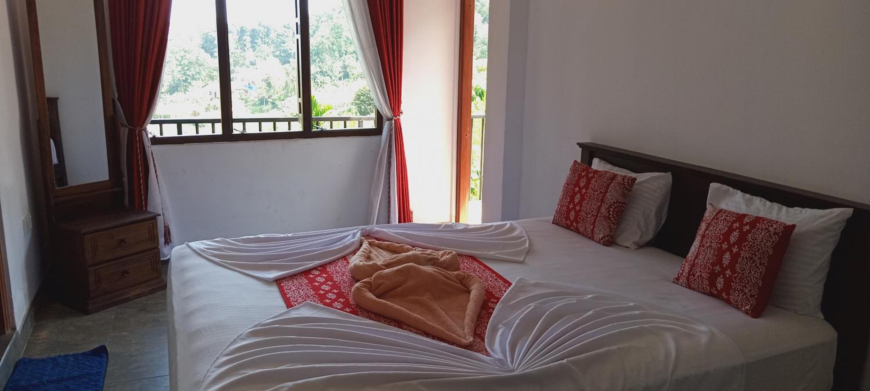 Kandy IVY Mountain View Resort view 2
