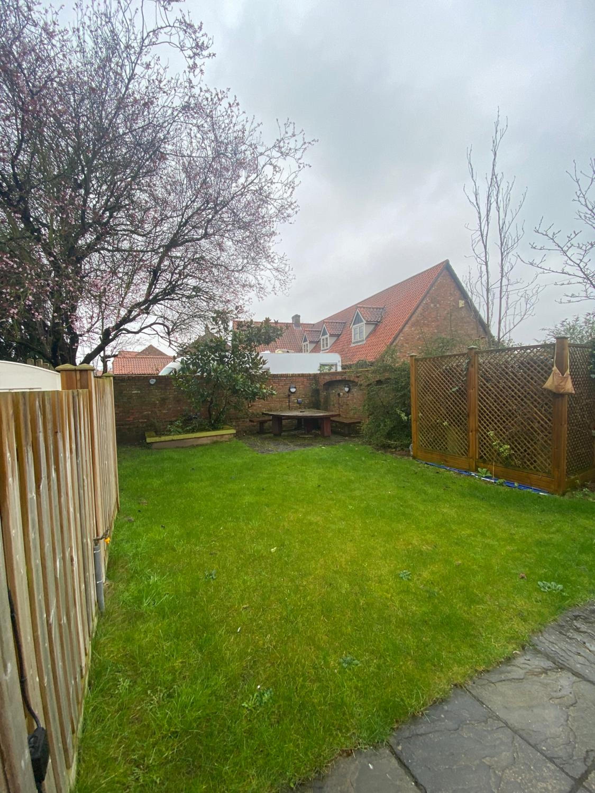 Maypole Farm, Cawood view 5